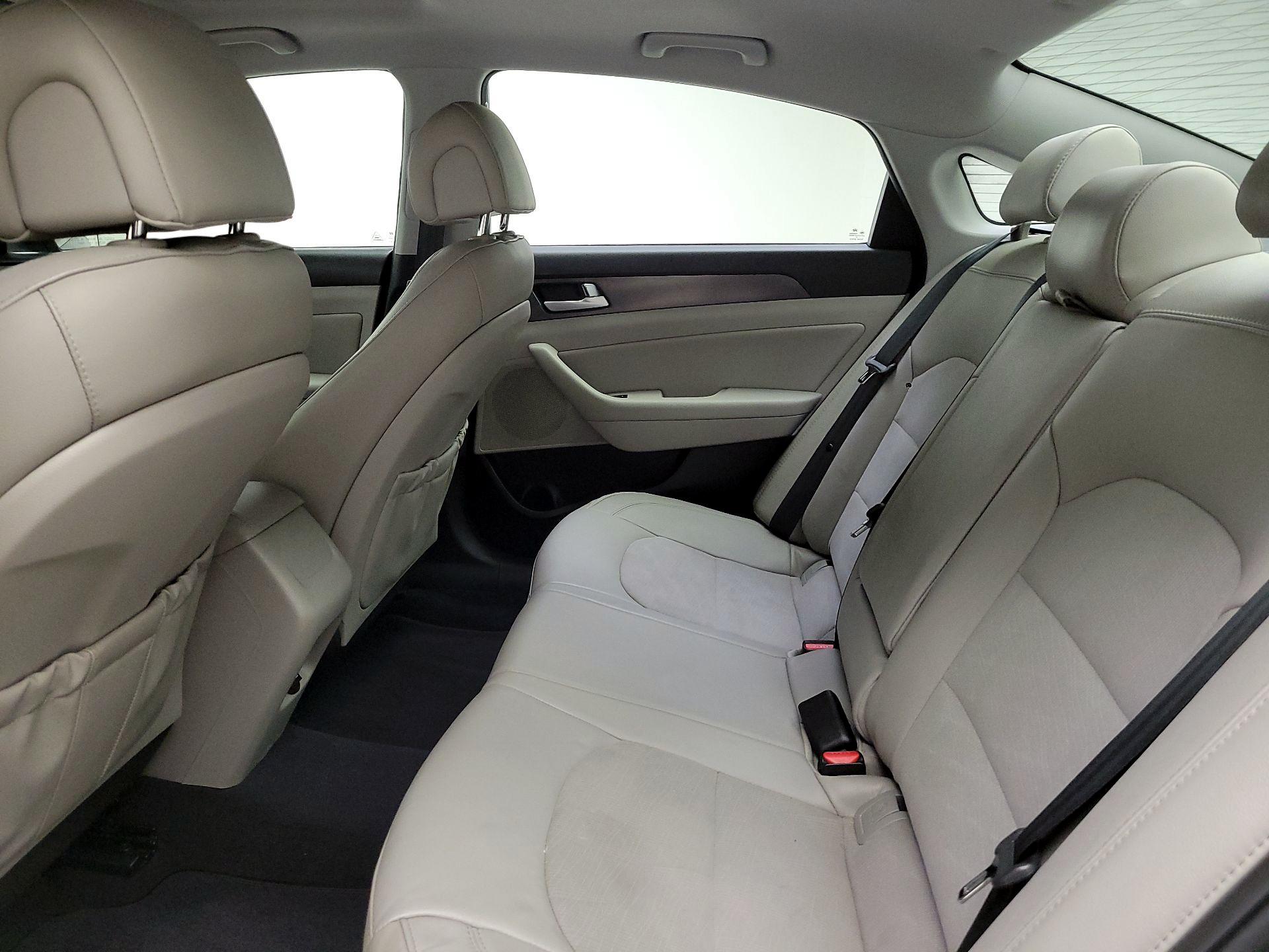 Thumbnail: 2016 Hyundai Sonata - 20