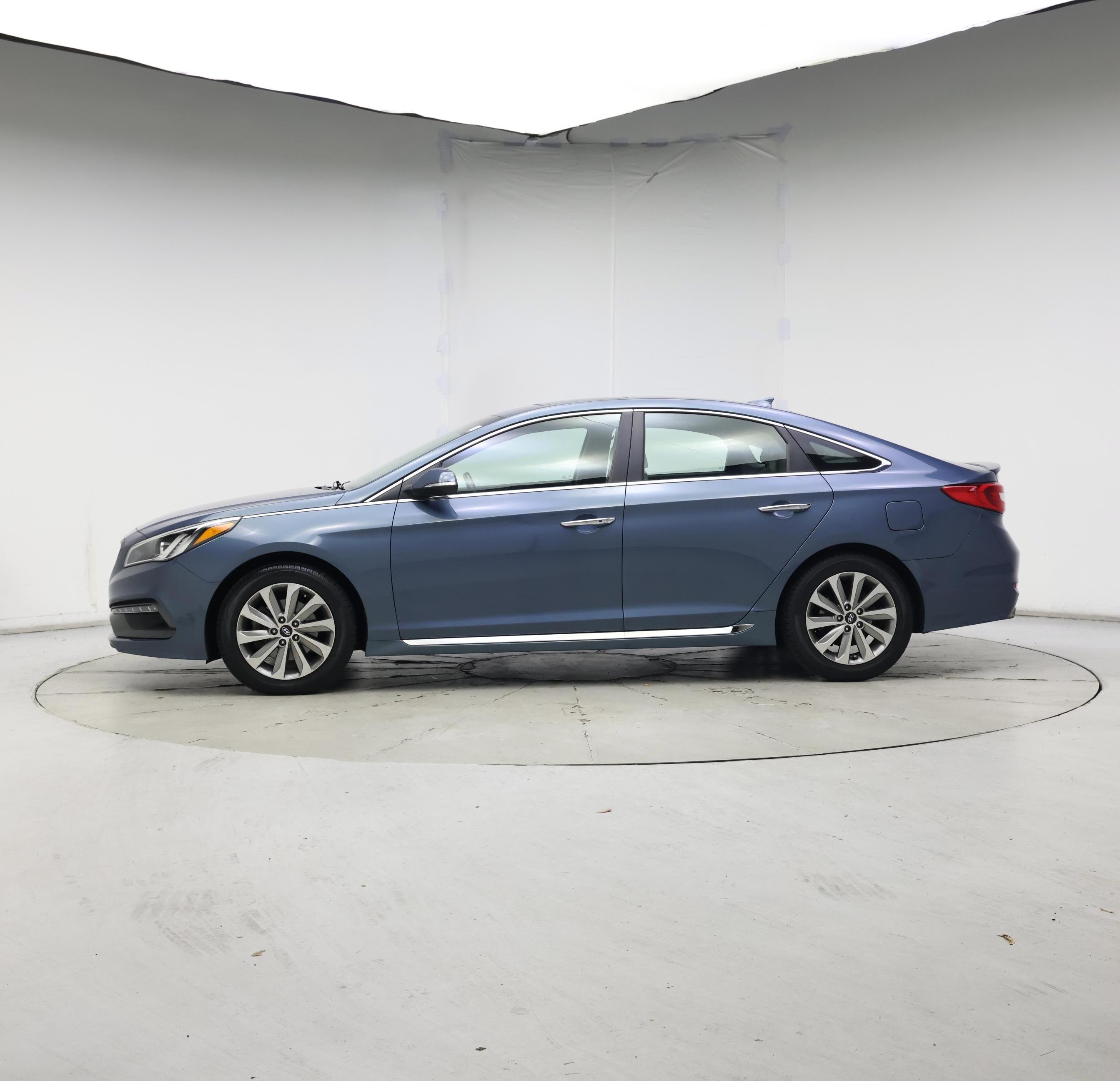Thumbnail: 2016 Hyundai Sonata - 3