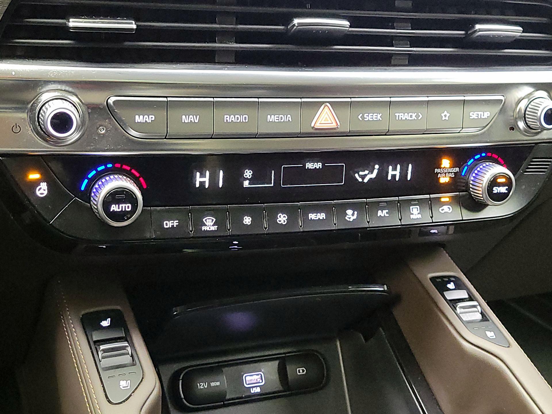 Thumbnail: 2022 Kia Telluride - 17