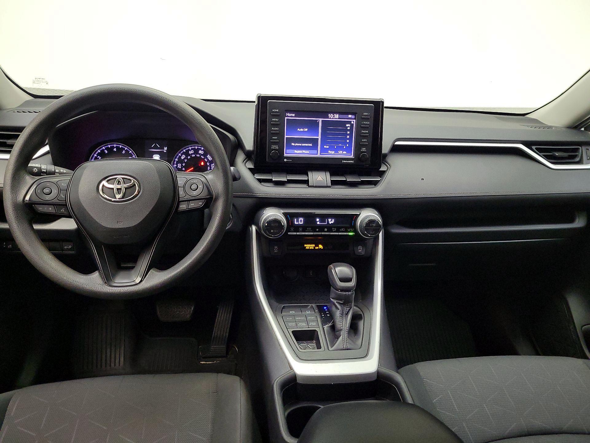 Thumbnail: 2020 Toyota RAV4 - 9