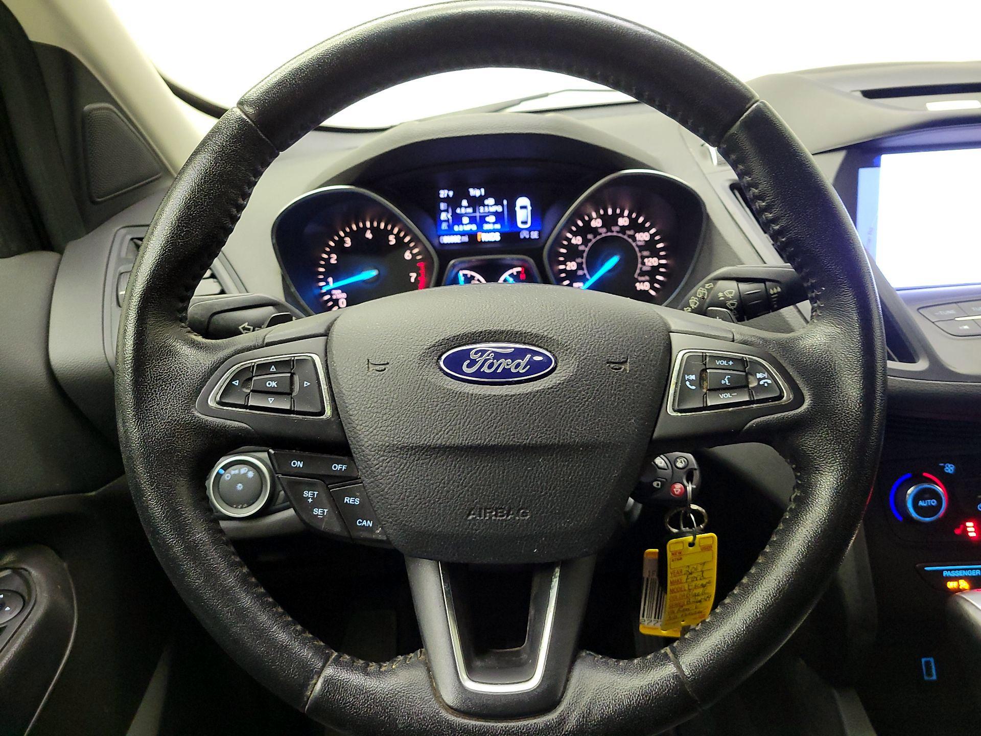 Thumbnail: 2017 Ford Escape - 10