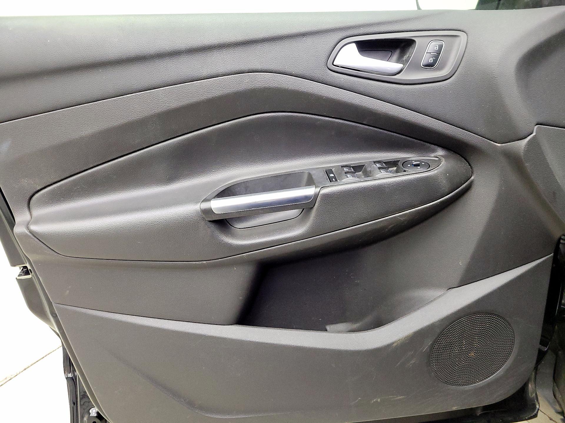 Thumbnail: 2017 Ford Escape - 12