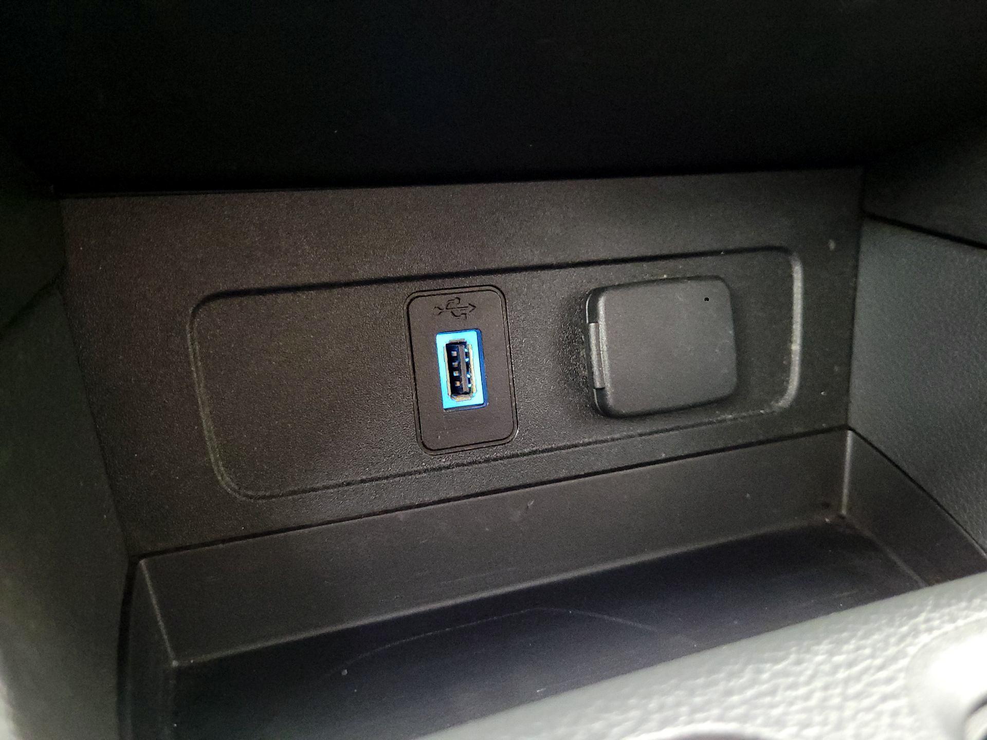 Thumbnail: 2017 Ford Escape - 19