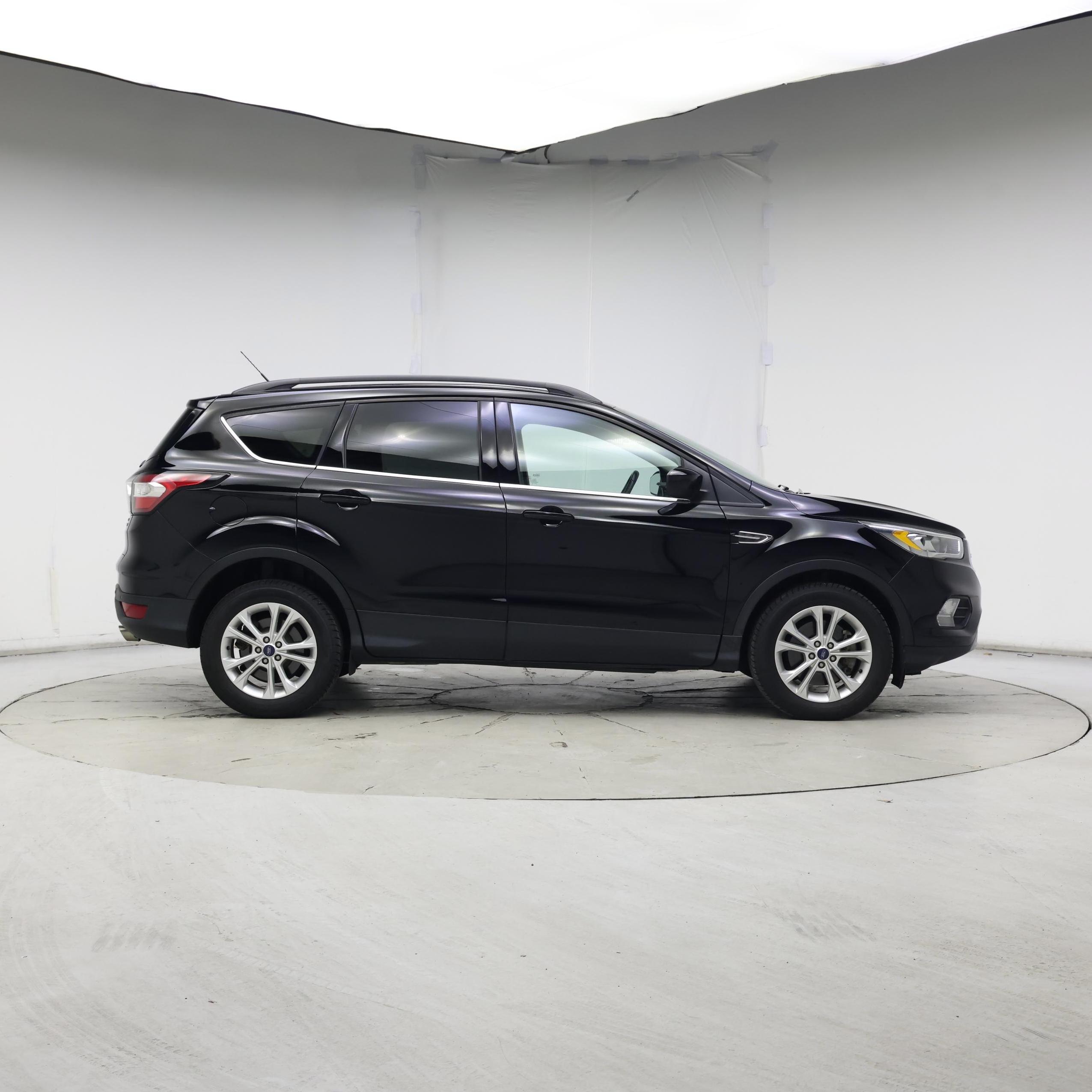 Thumbnail: 2017 Ford Escape - 7