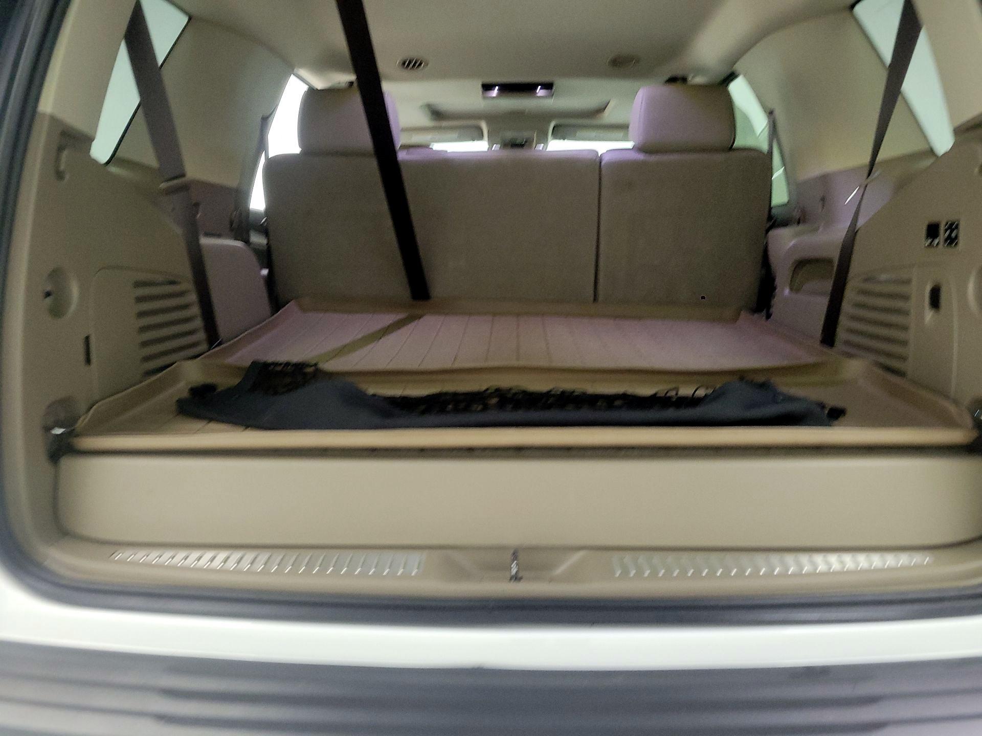 Thumbnail: 2020 Chevrolet Tahoe - 20