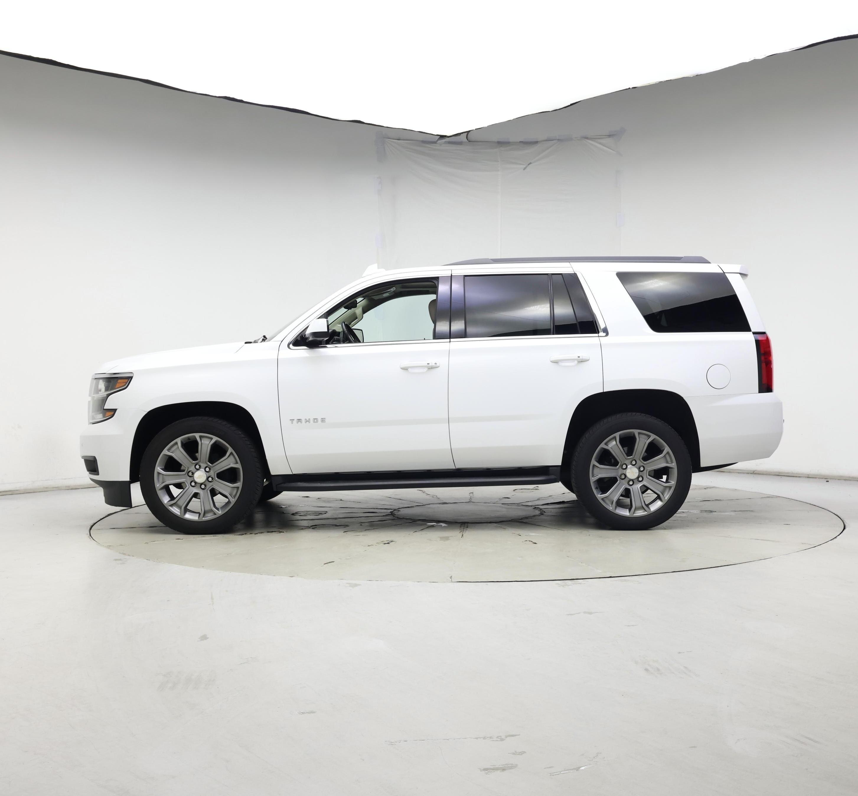 Thumbnail: 2020 Chevrolet Tahoe - 3