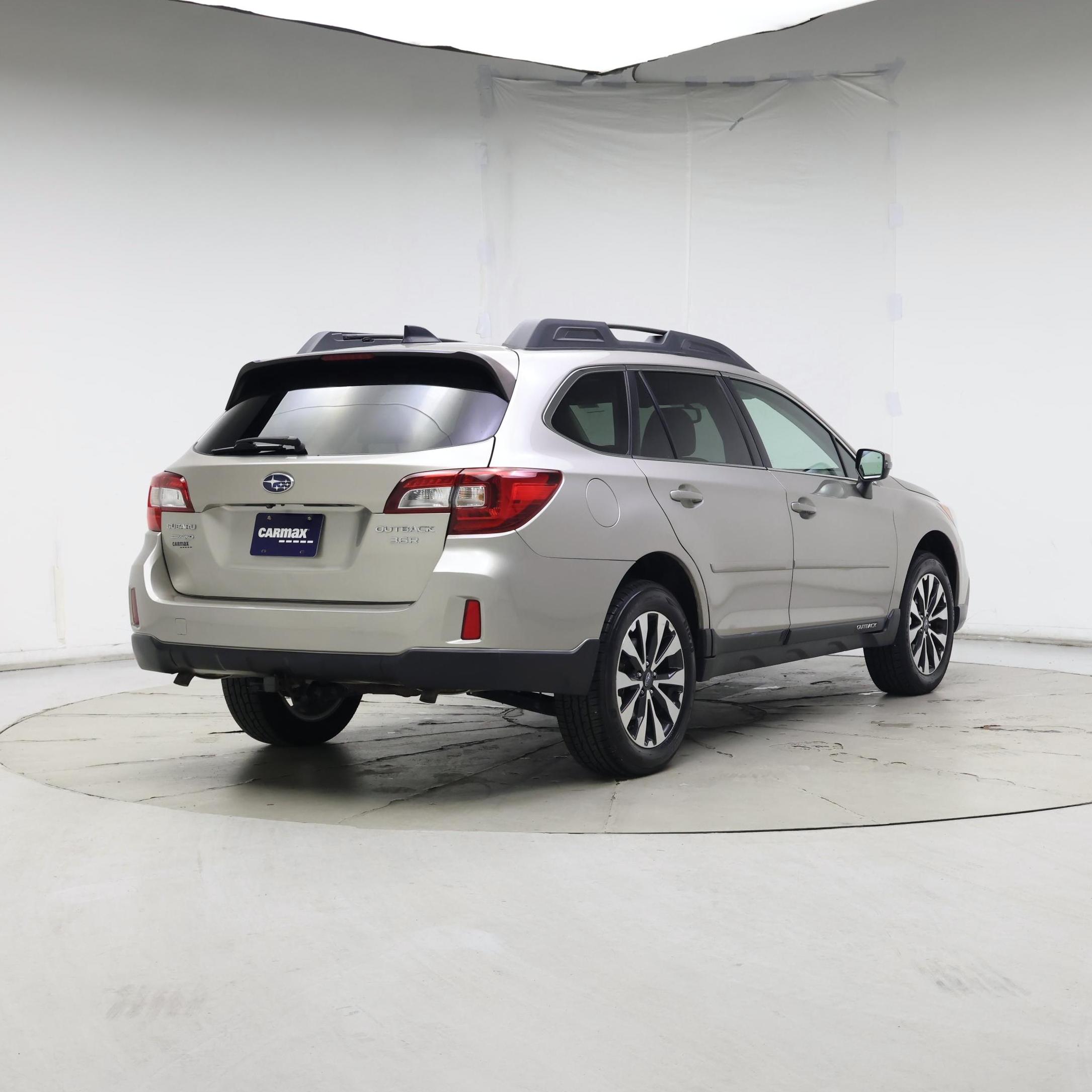 Thumbnail: 2016 Subaru Outback - 8