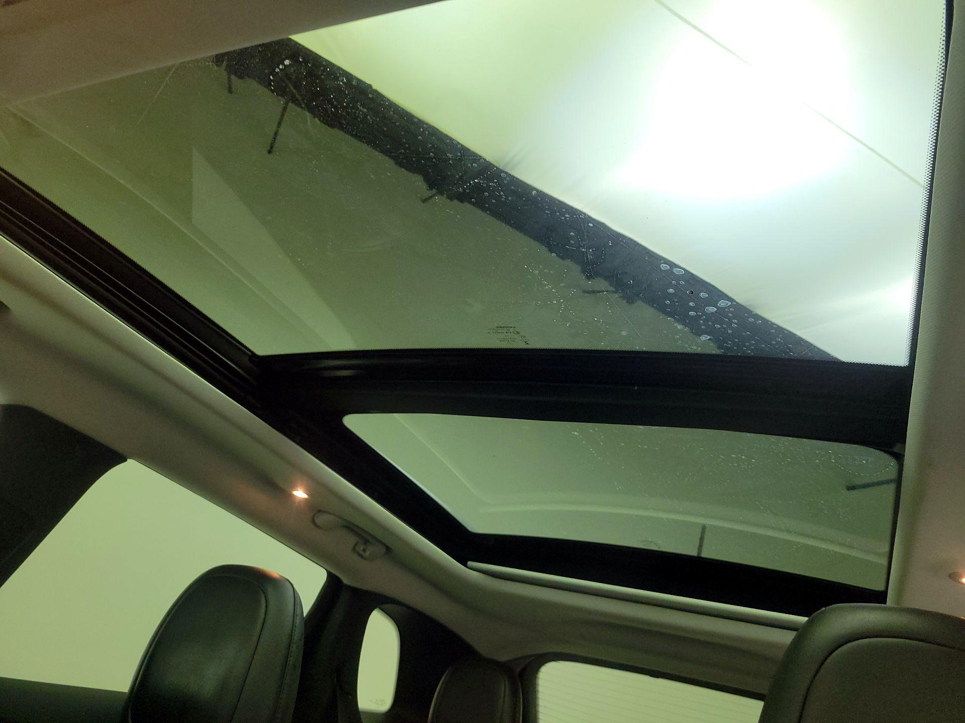 Thumbnail: 2021 Jeep Cherokee - 19