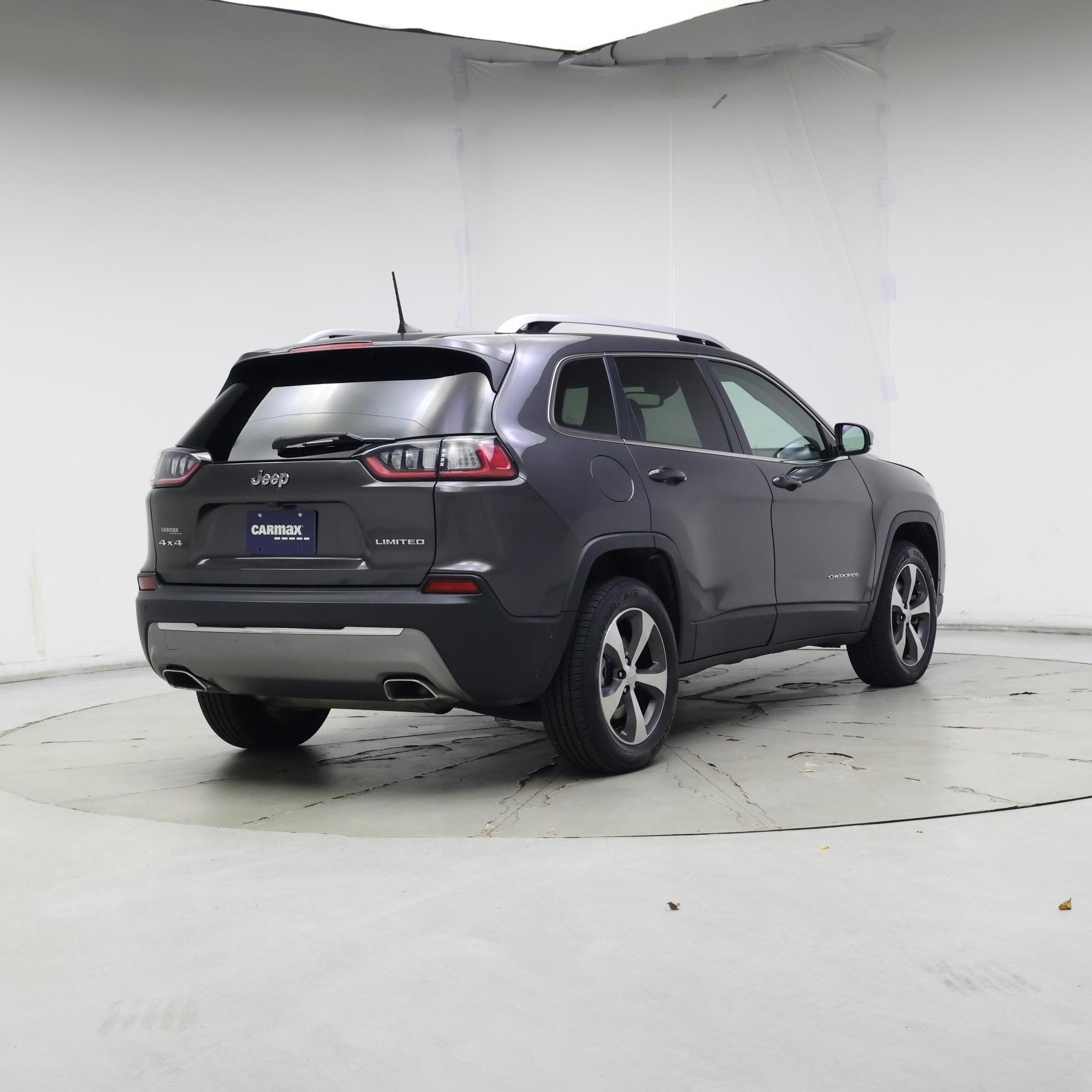 Thumbnail: 2021 Jeep Cherokee - 8