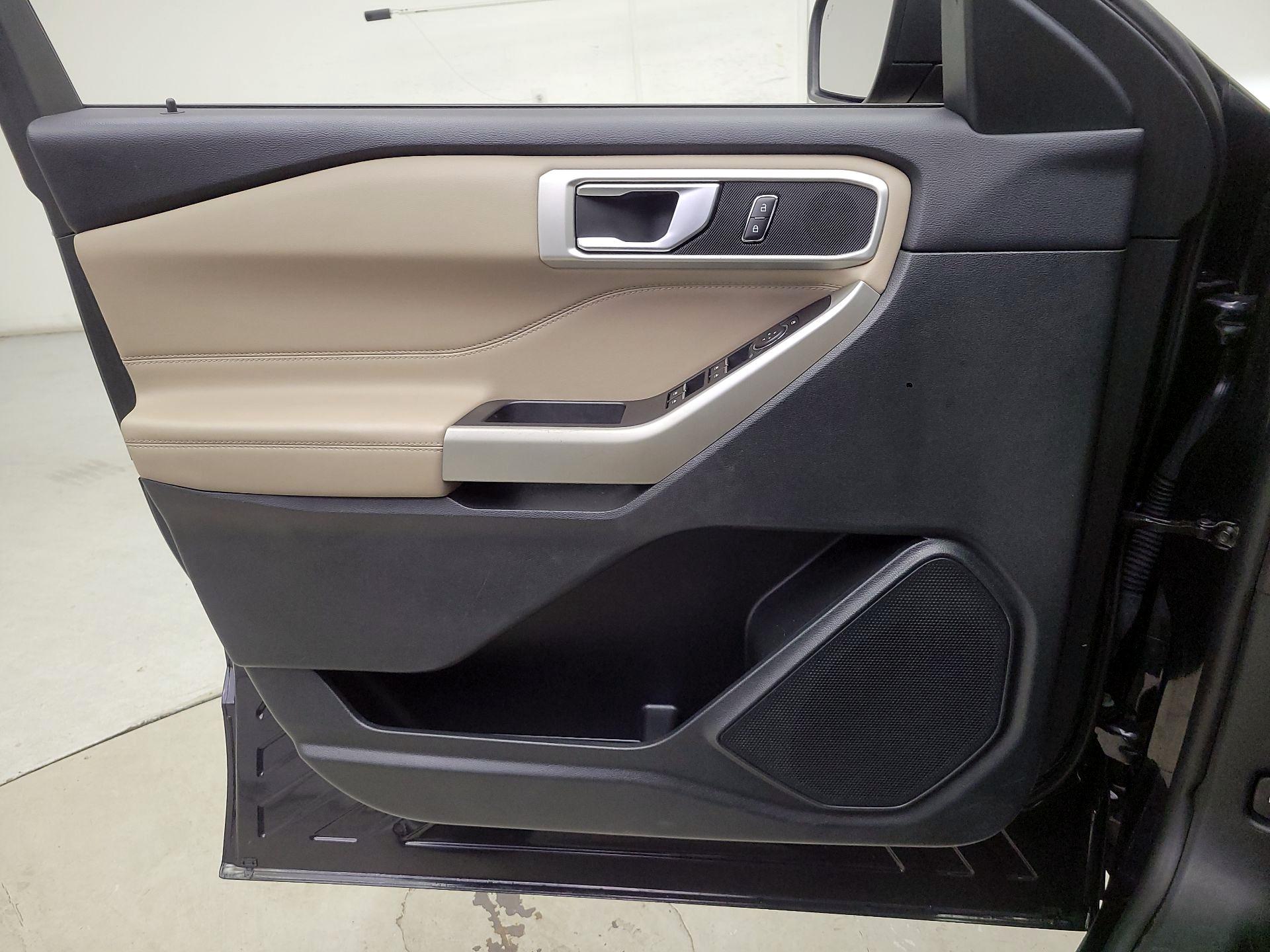 Thumbnail: 2023 Ford Explorer - 12