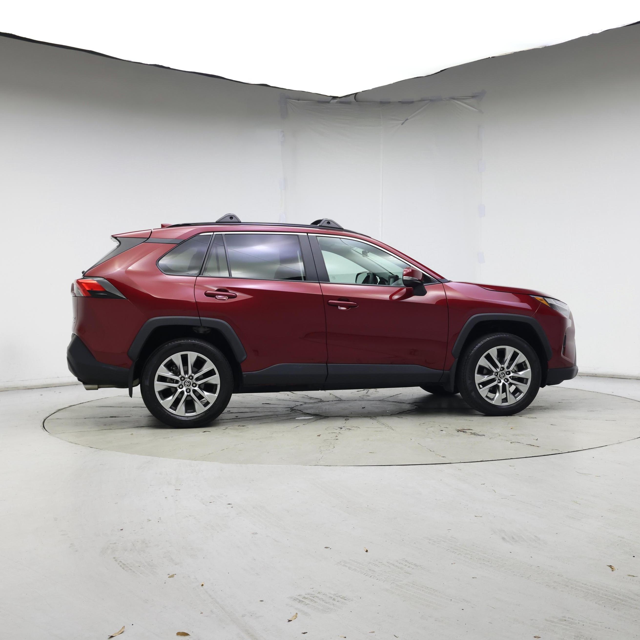 Thumbnail: 2022 Toyota RAV4 - 7
