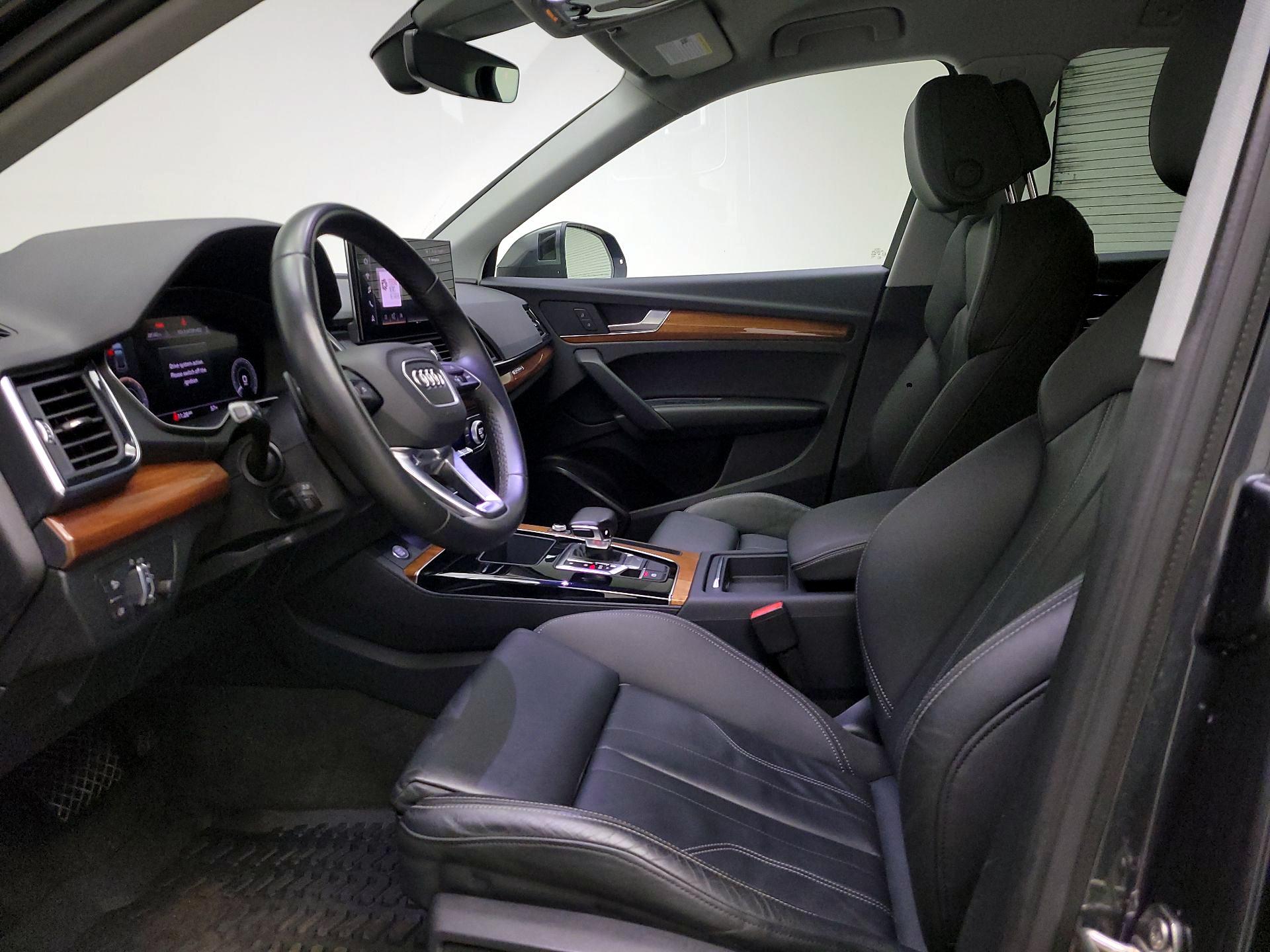 Thumbnail: 2022 Audi Q5 - 11