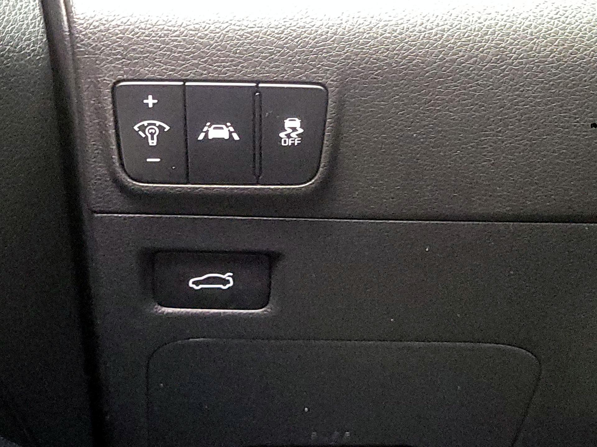 Thumbnail: 2022 Kia K5 - 13