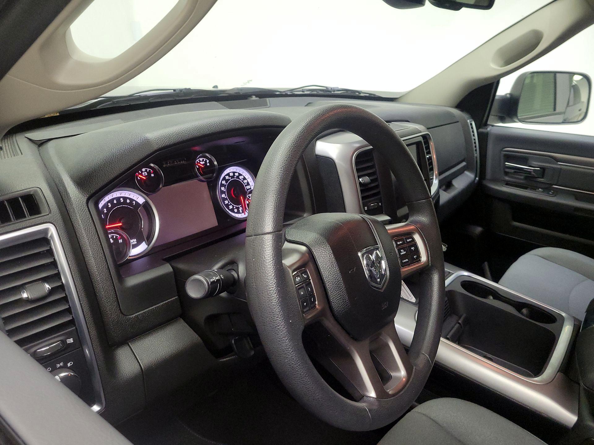 Thumbnail: 2023 RAM 1500 Classic - 9