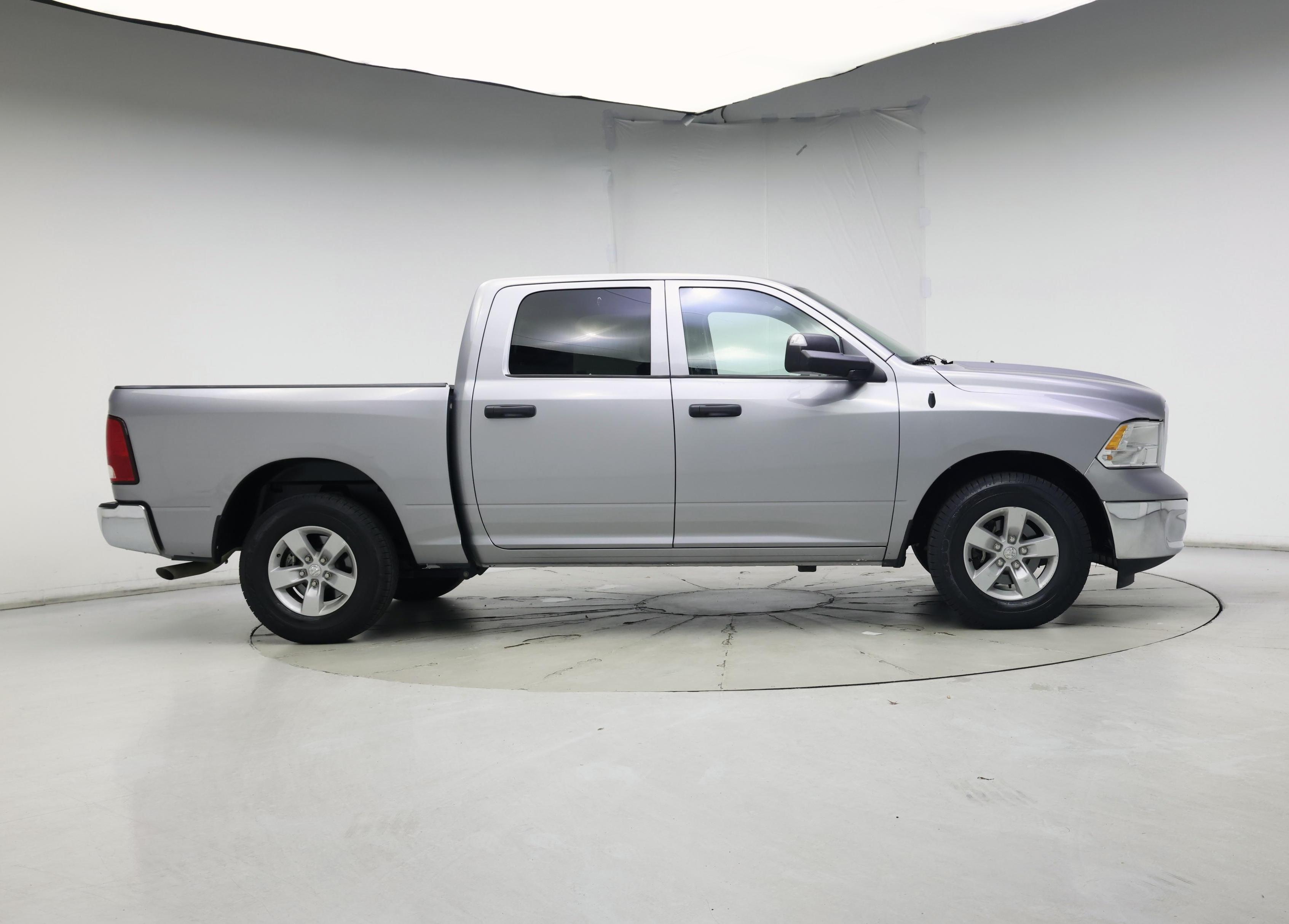 Thumbnail: 2023 RAM 1500 Classic - 7