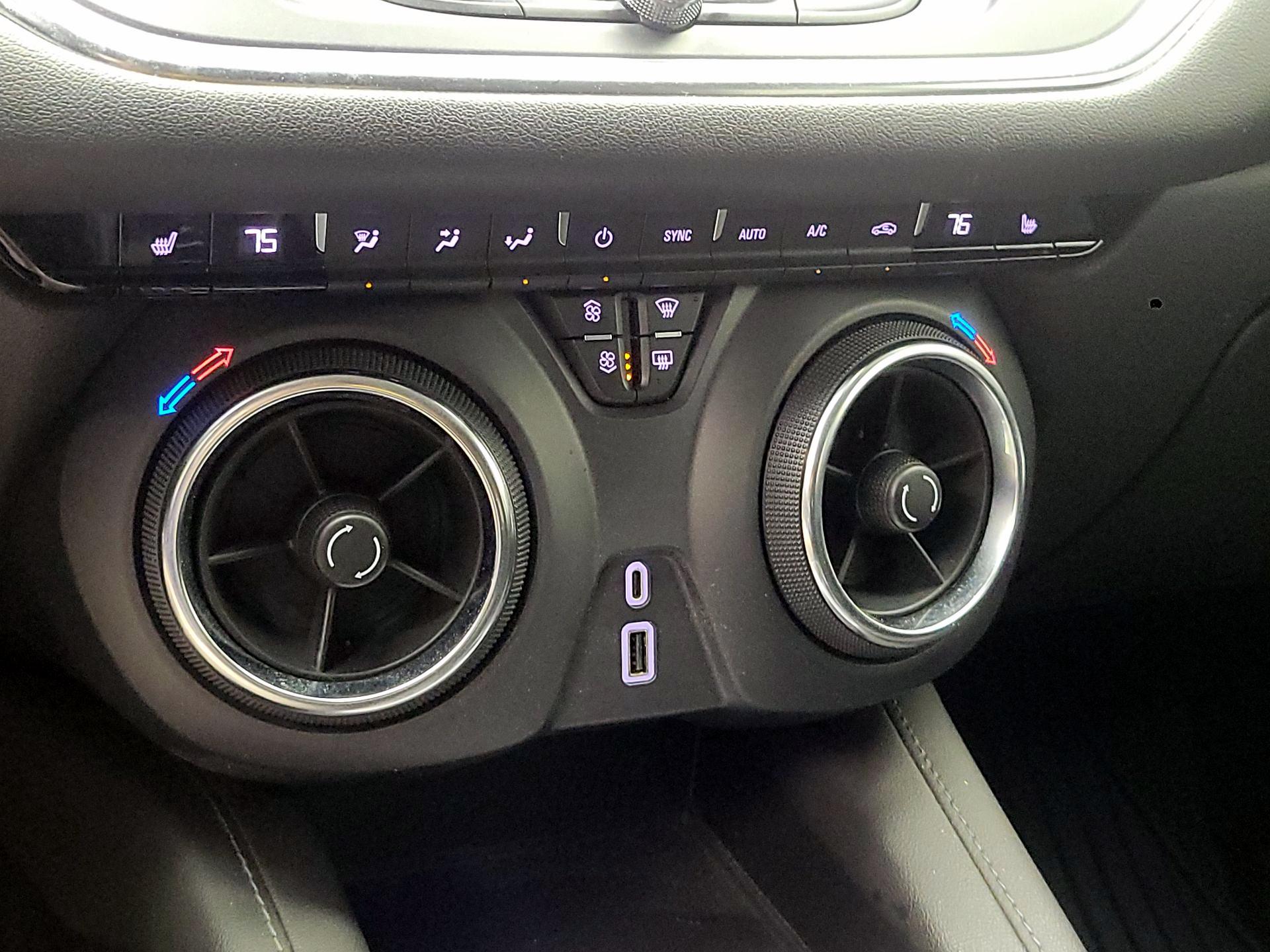 Thumbnail: 2022 Chevrolet Blazer - 16