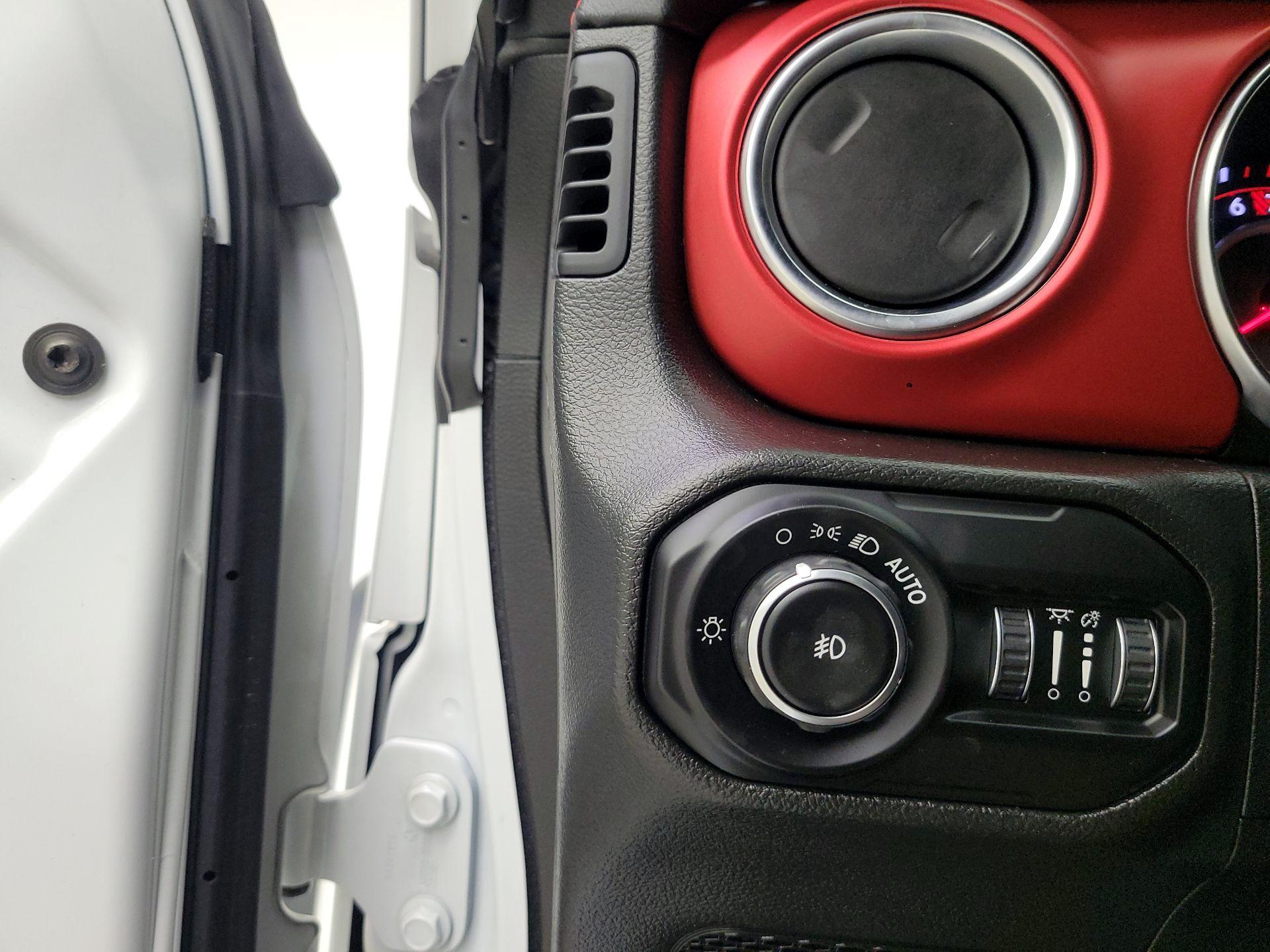 Thumbnail: 2021 Jeep Wrangler - 13