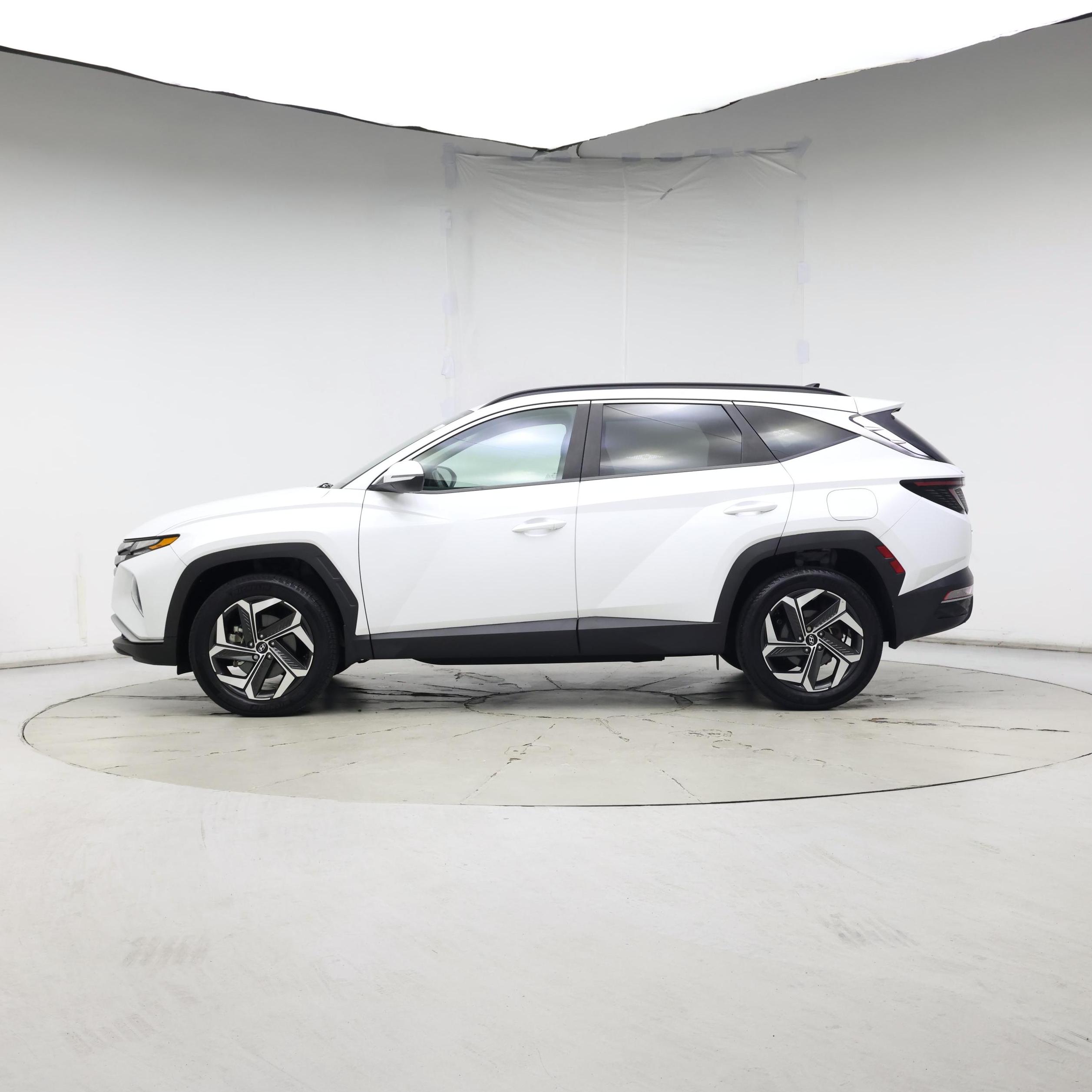 Thumbnail: 2022 Hyundai Tucson - 3