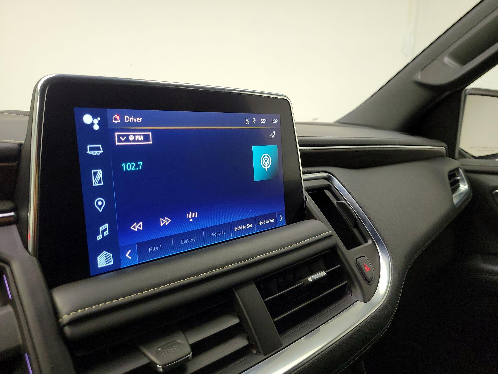 Thumbnail: 2023 Chevrolet Suburban - 16