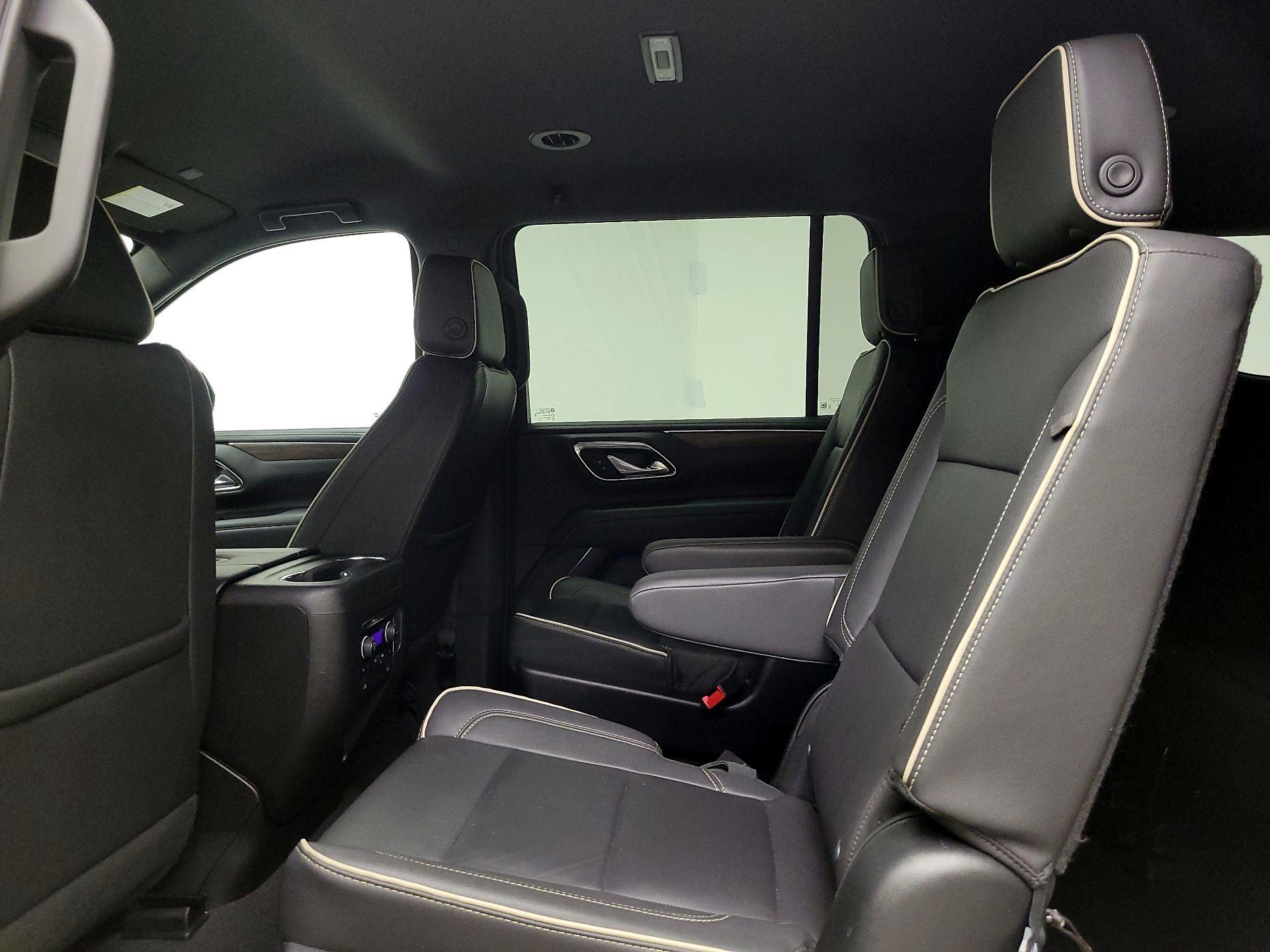 Thumbnail: 2023 Chevrolet Suburban - 20