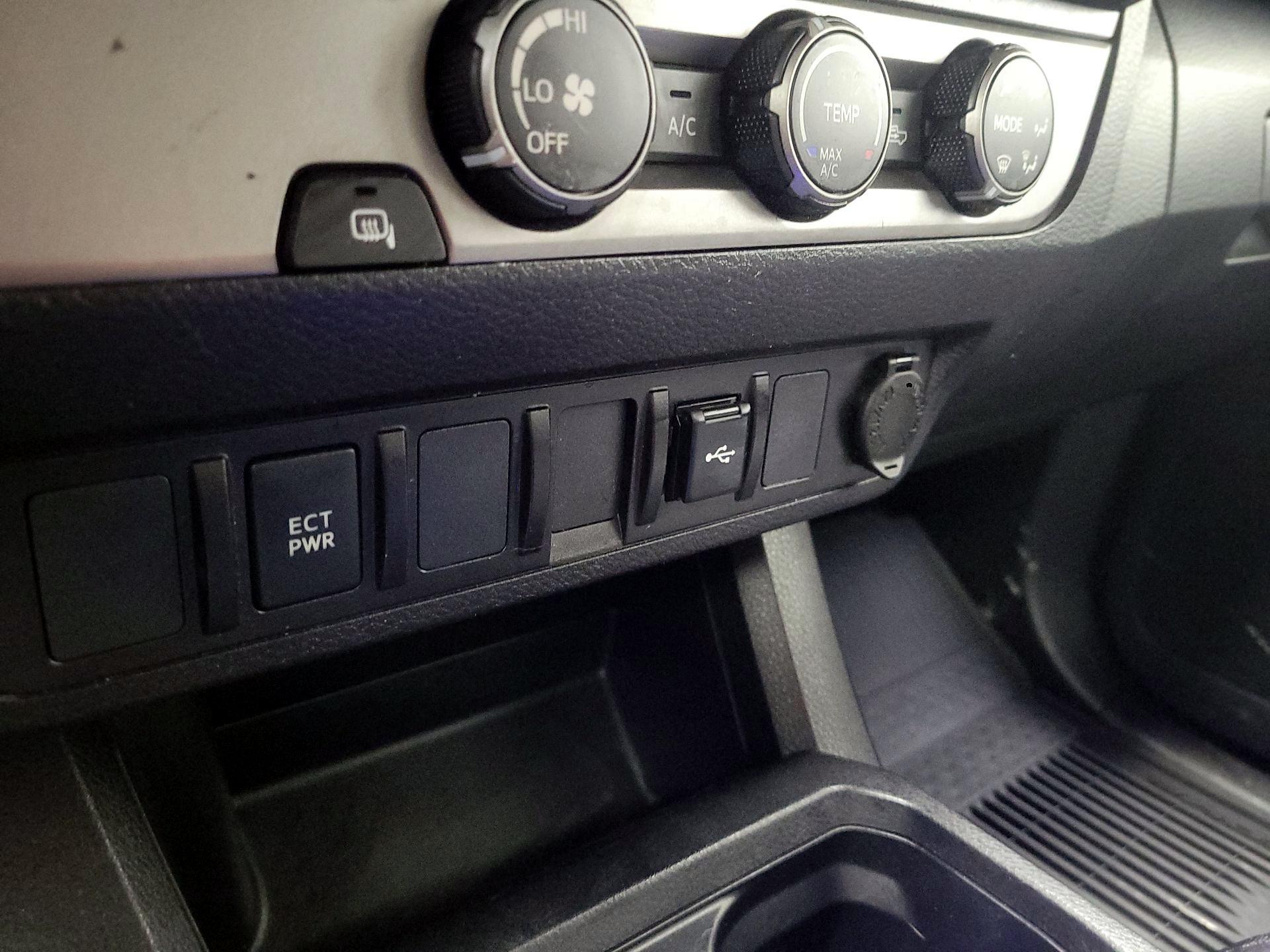 Thumbnail: 2023 Toyota Tacoma - 19