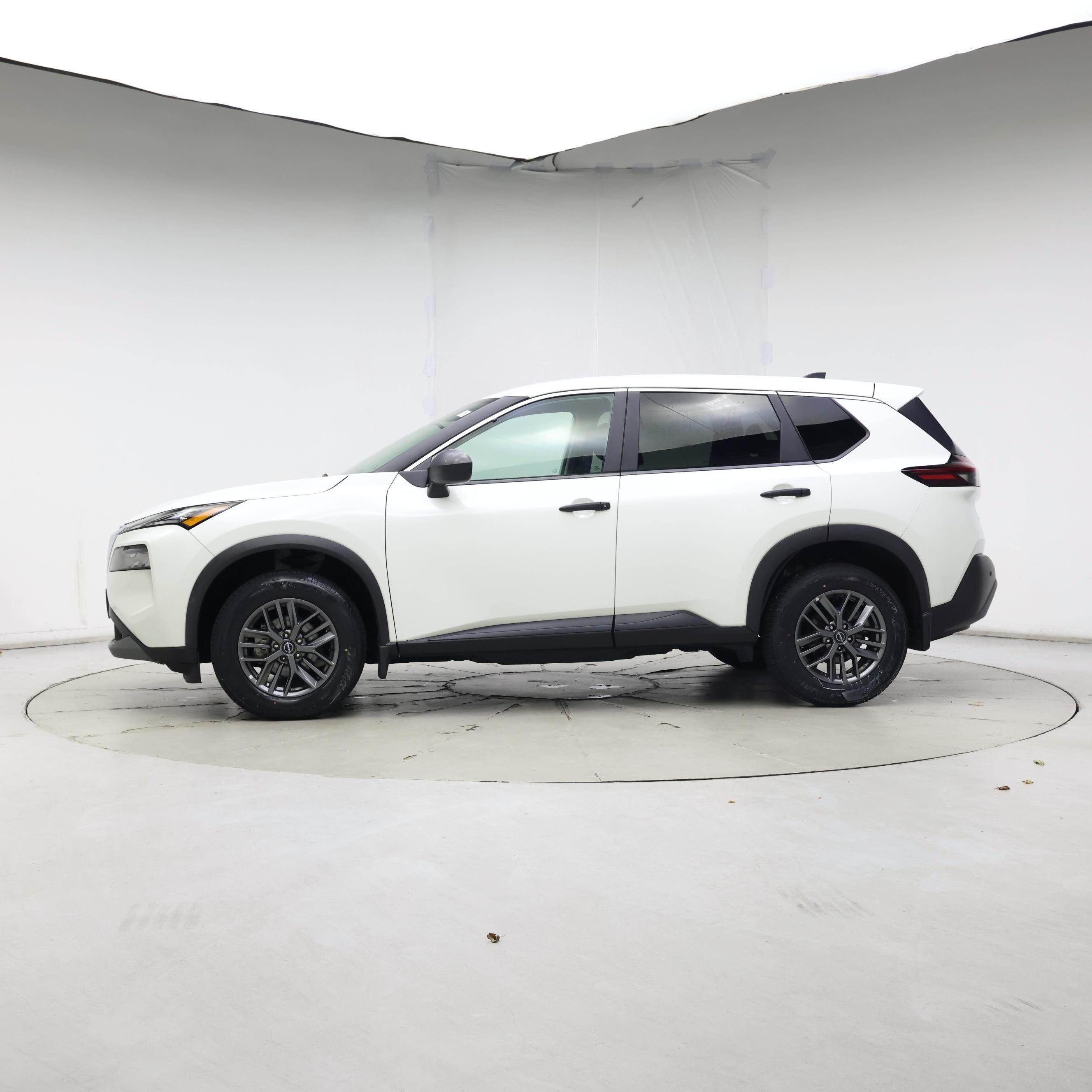 Thumbnail: 2023 Nissan Rogue - 3