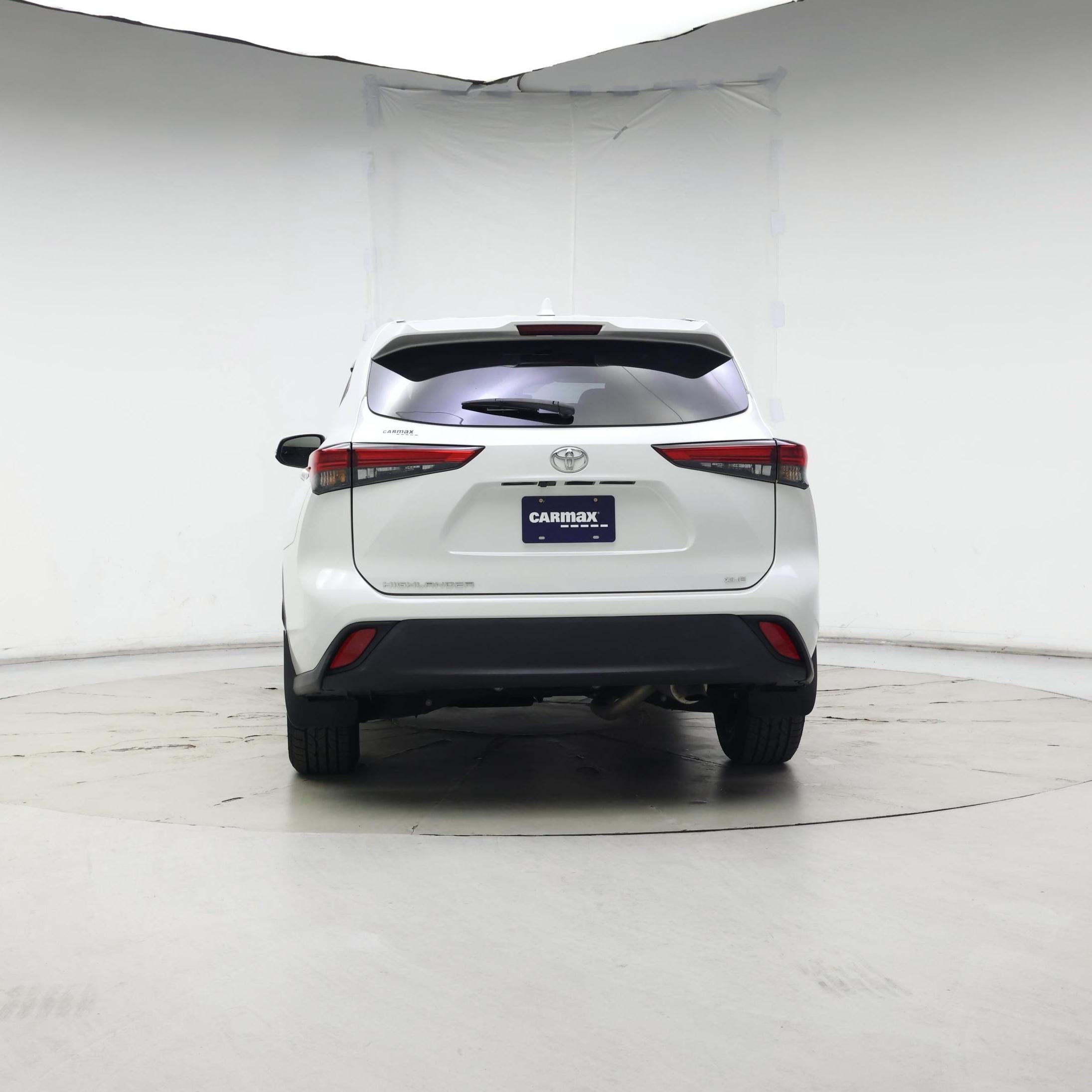 Thumbnail: 2023 Toyota Highlander - 6