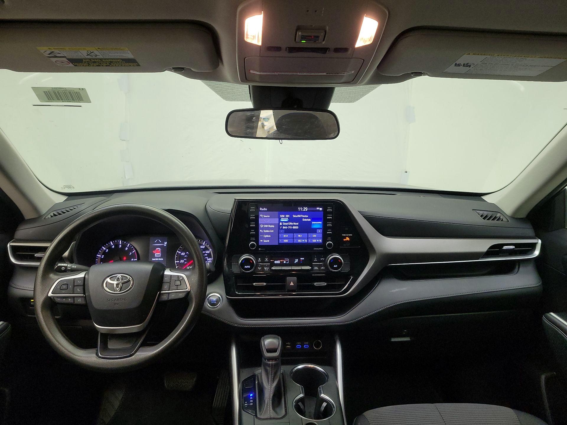 Thumbnail: 2022 Toyota Highlander - 9