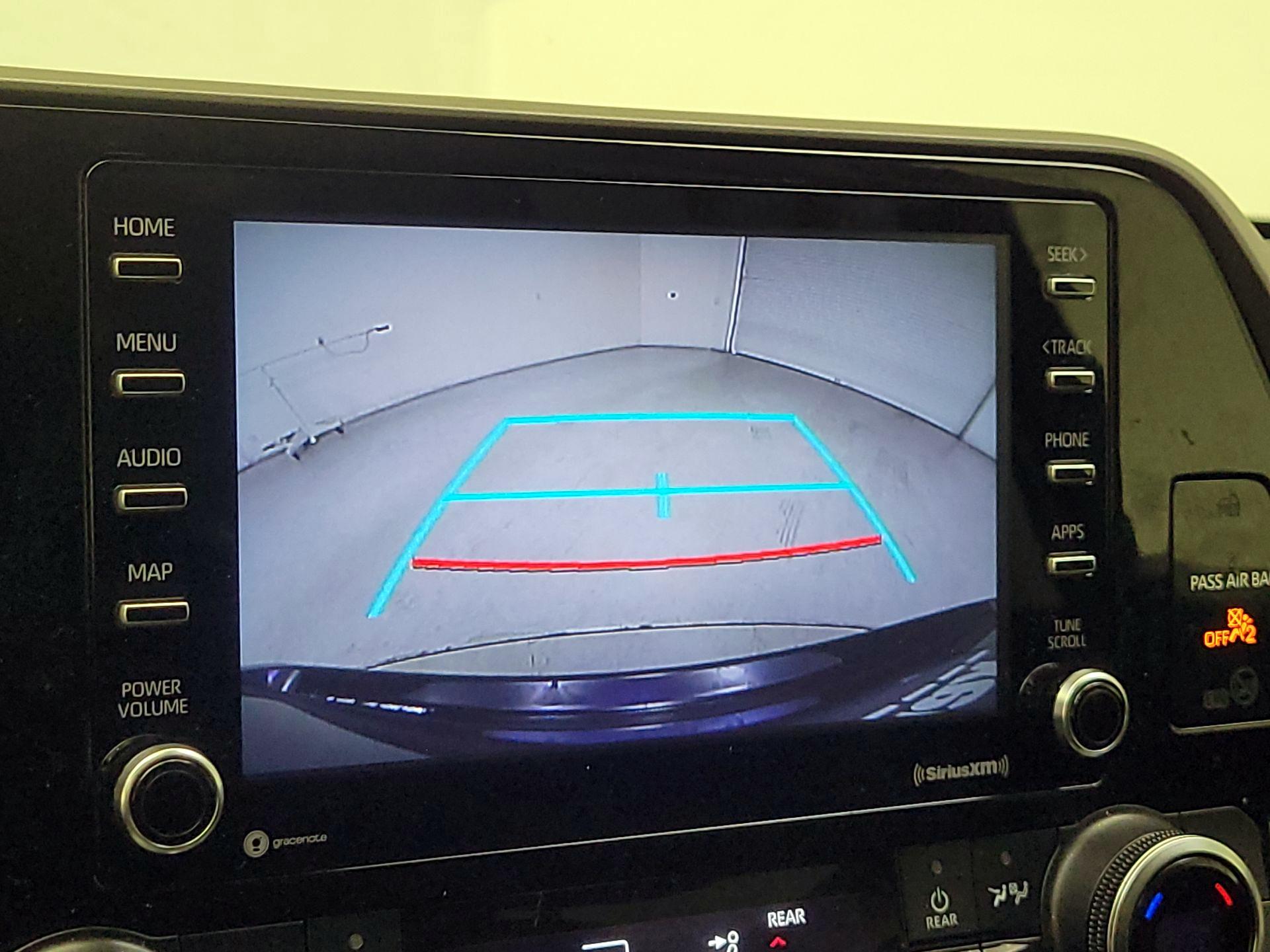 Thumbnail: 2022 Toyota Highlander - 14