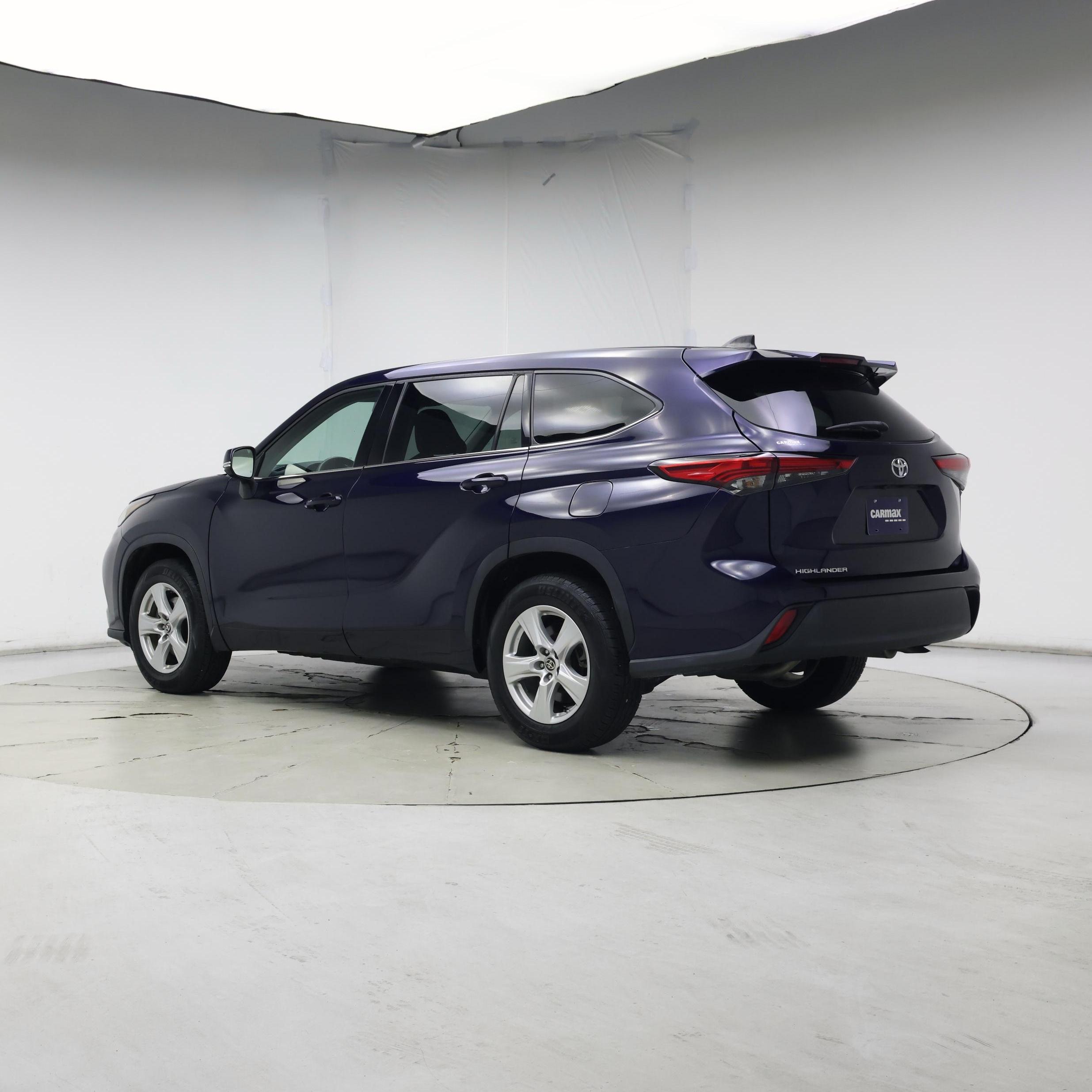 Thumbnail: 2022 Toyota Highlander - 2