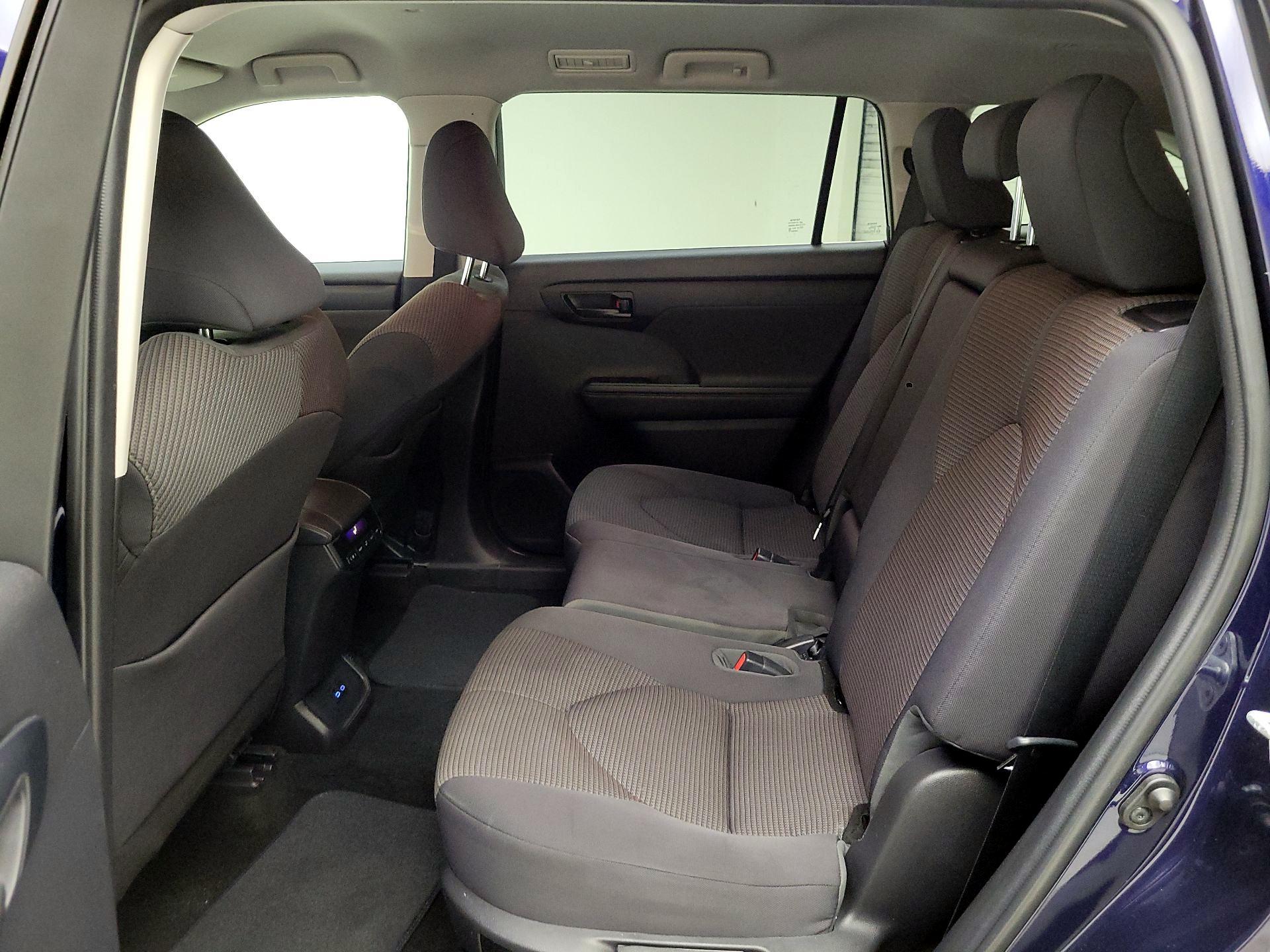 Thumbnail: 2022 Toyota Highlander - 19