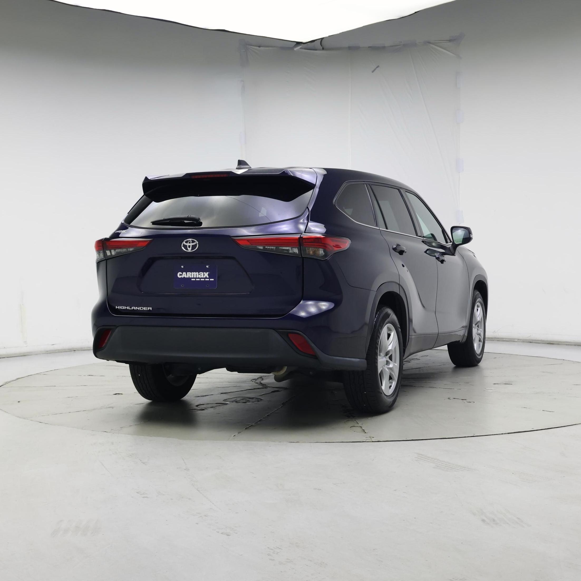 Thumbnail: 2022 Toyota Highlander - 8