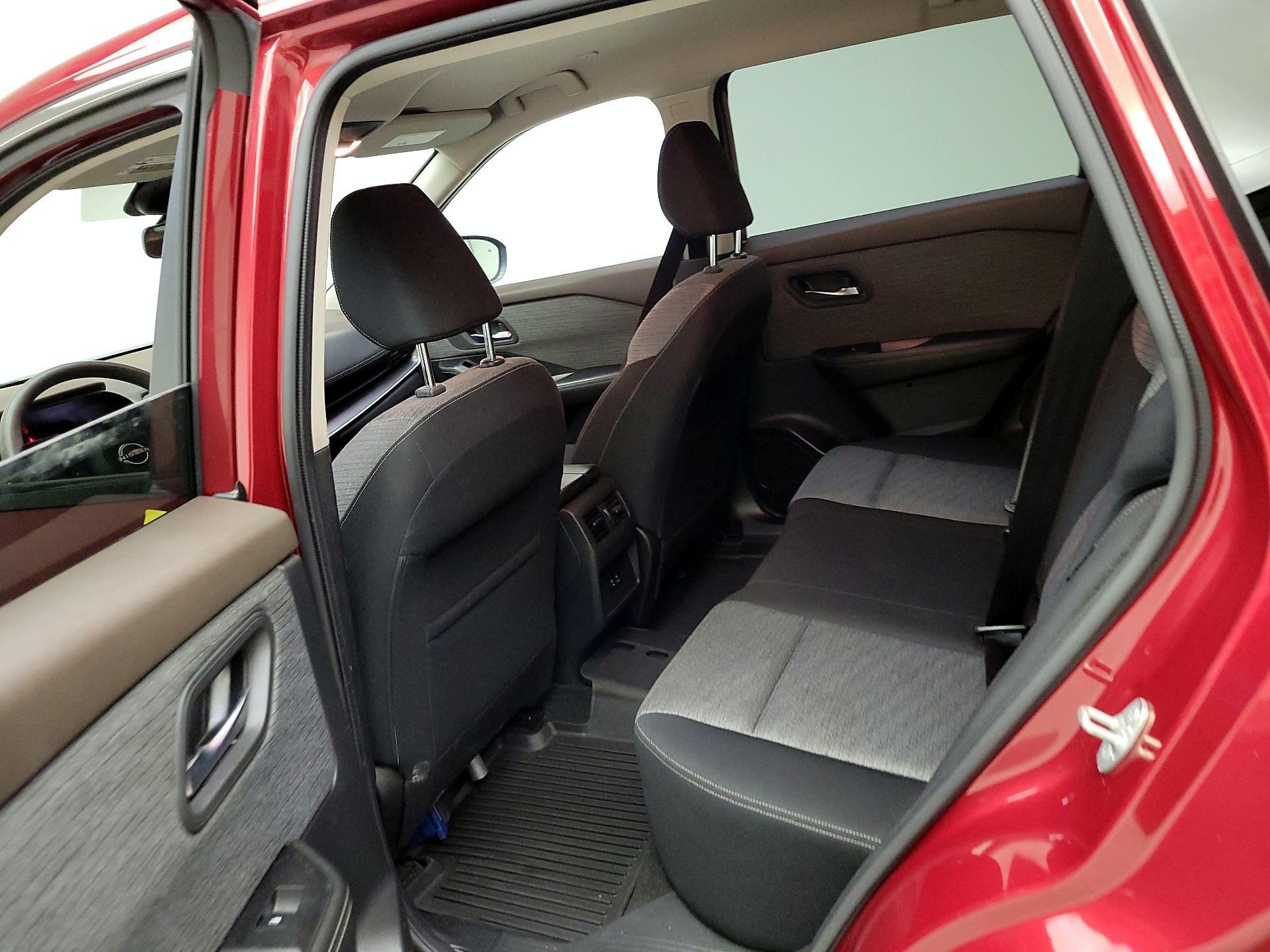 Thumbnail: 2022 Nissan Rogue - 19