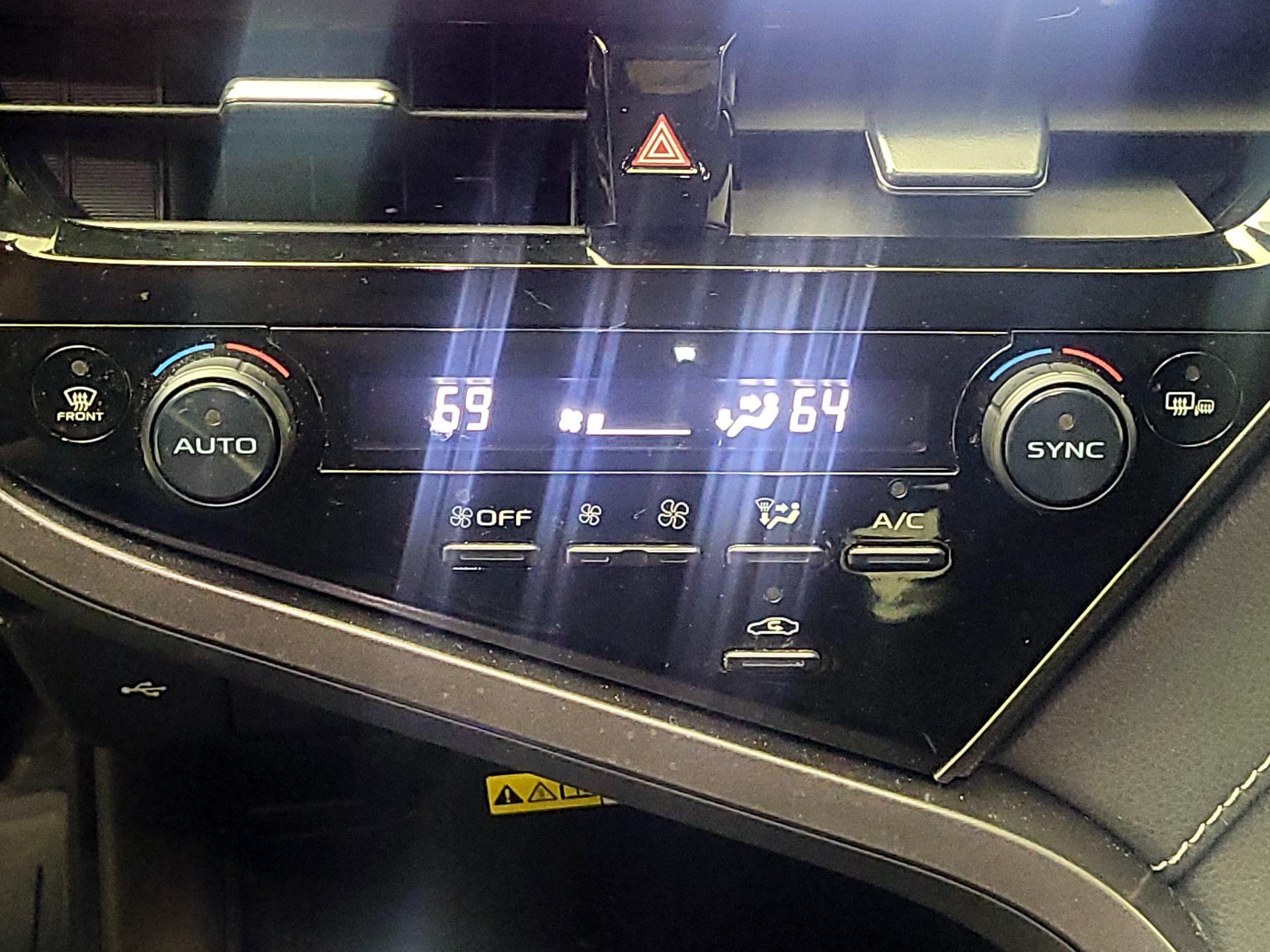 Thumbnail: 2023 Toyota Camry - 17