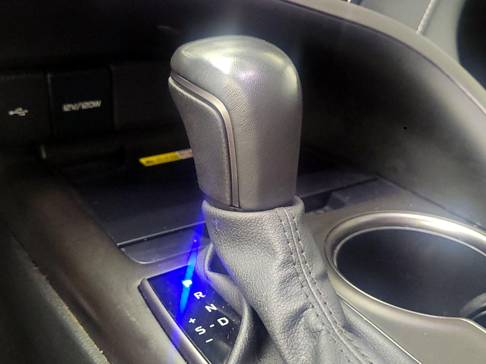 Thumbnail: 2023 Toyota Camry - 18