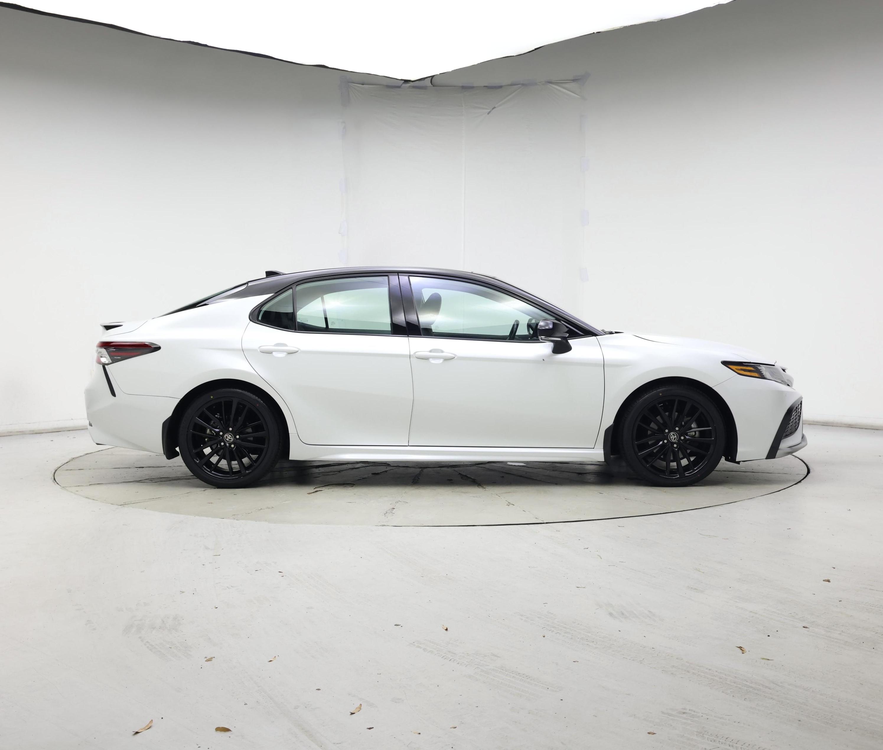 Thumbnail: 2023 Toyota Camry - 7