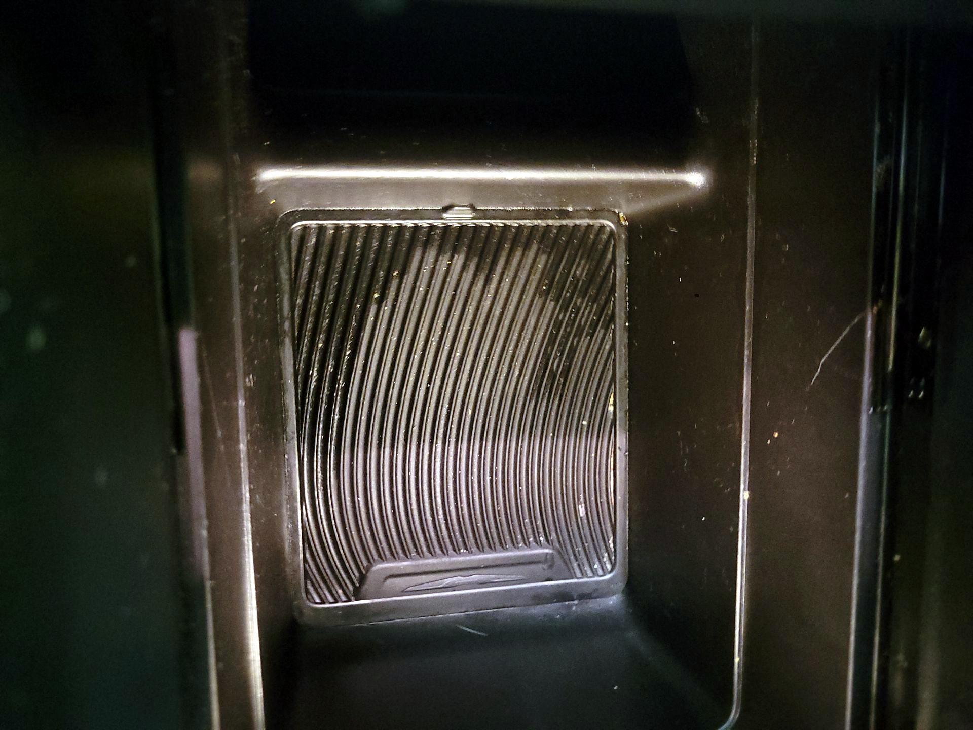 Thumbnail: 2016 Chrysler 200 - 18