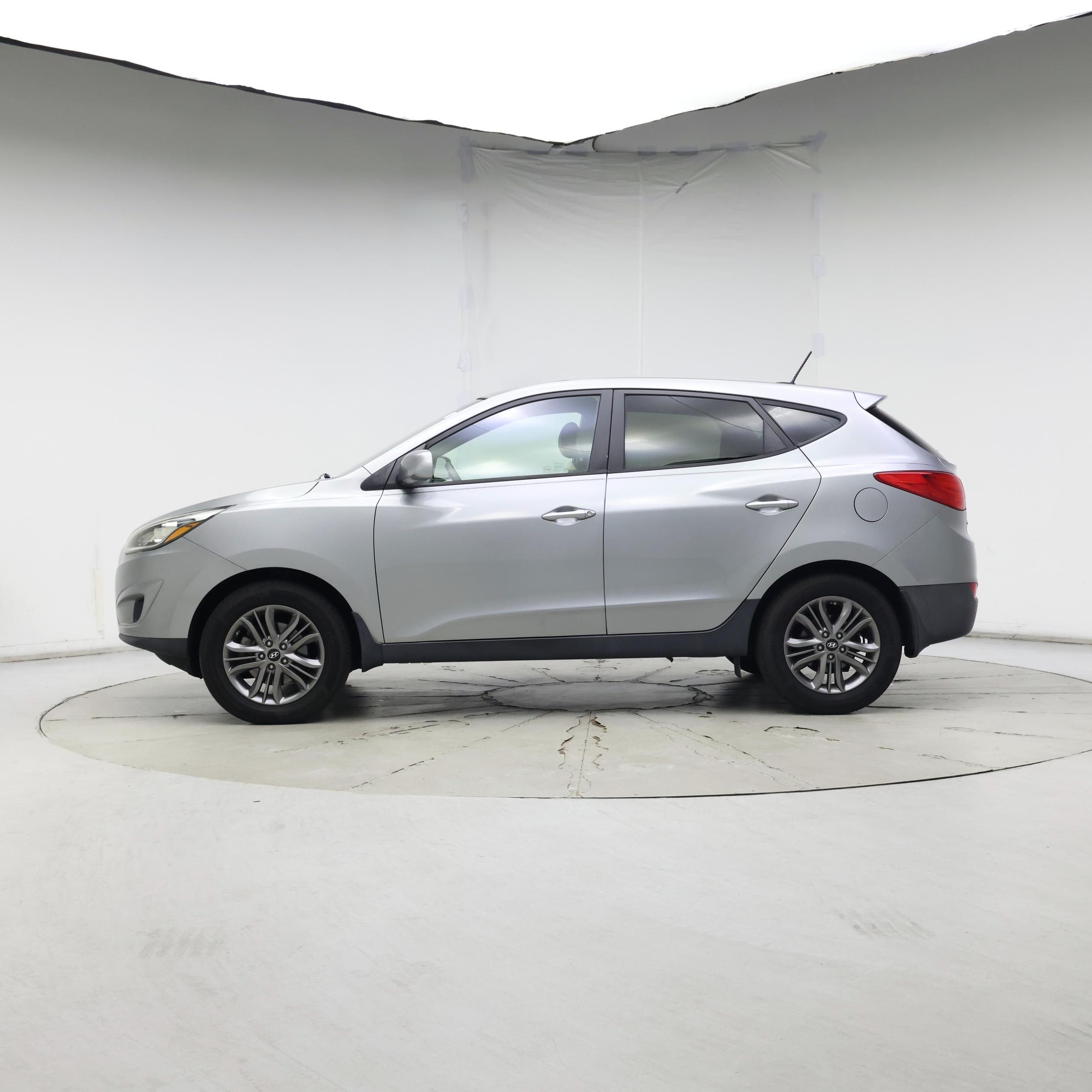 Thumbnail: 2015 Hyundai Tucson - 3