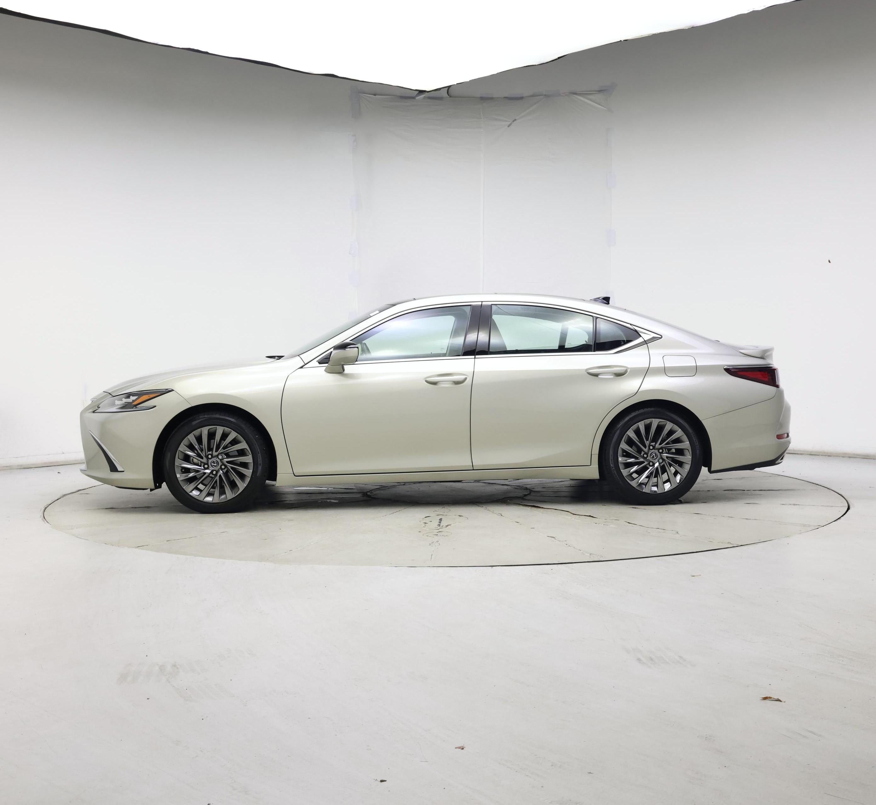 Thumbnail: 2025 Lexus ES - 3
