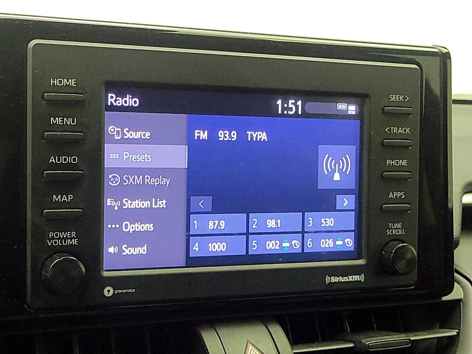 Thumbnail: 2022 Toyota RAV4 - 15