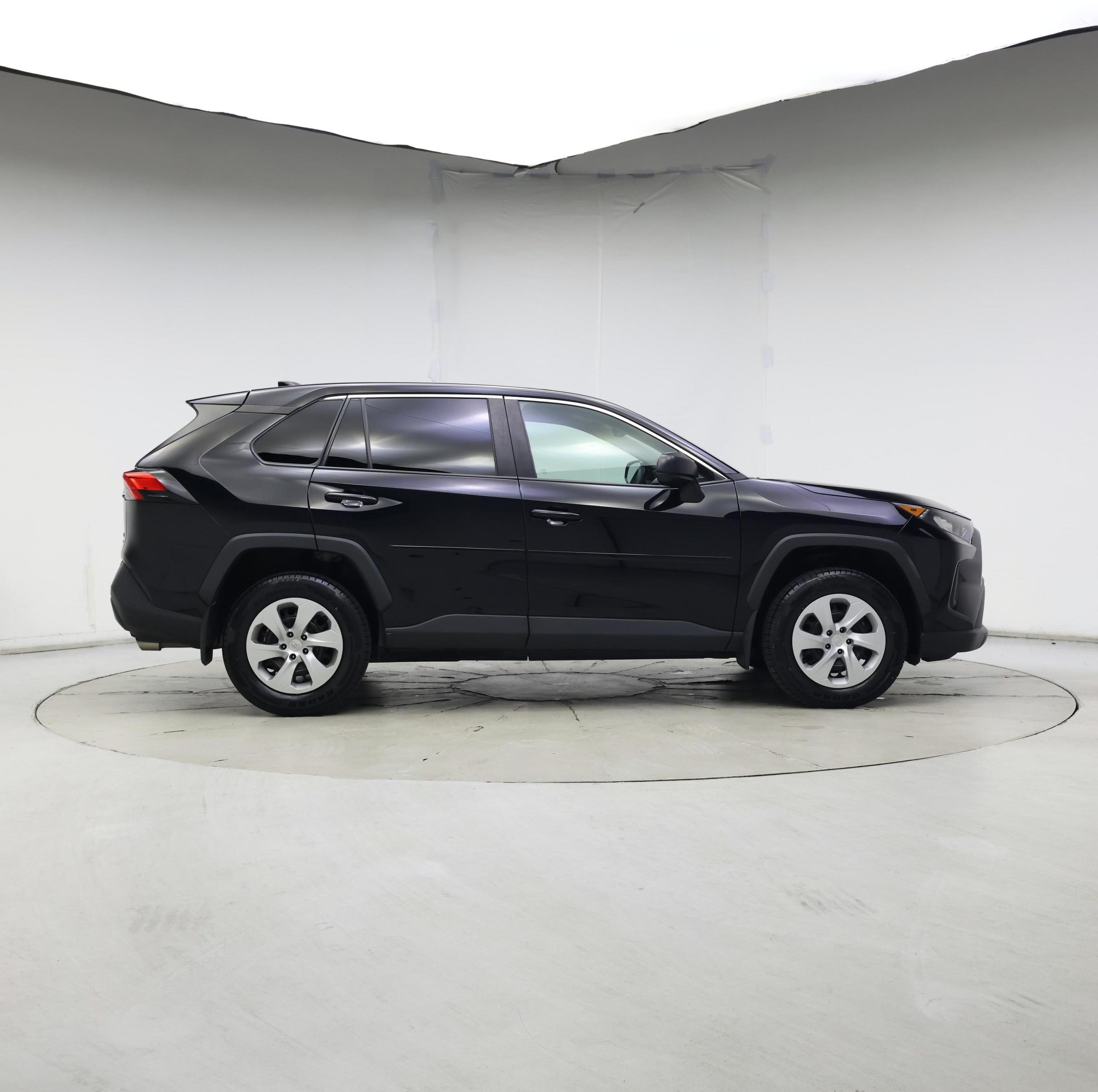 Thumbnail: 2022 Toyota RAV4 - 7