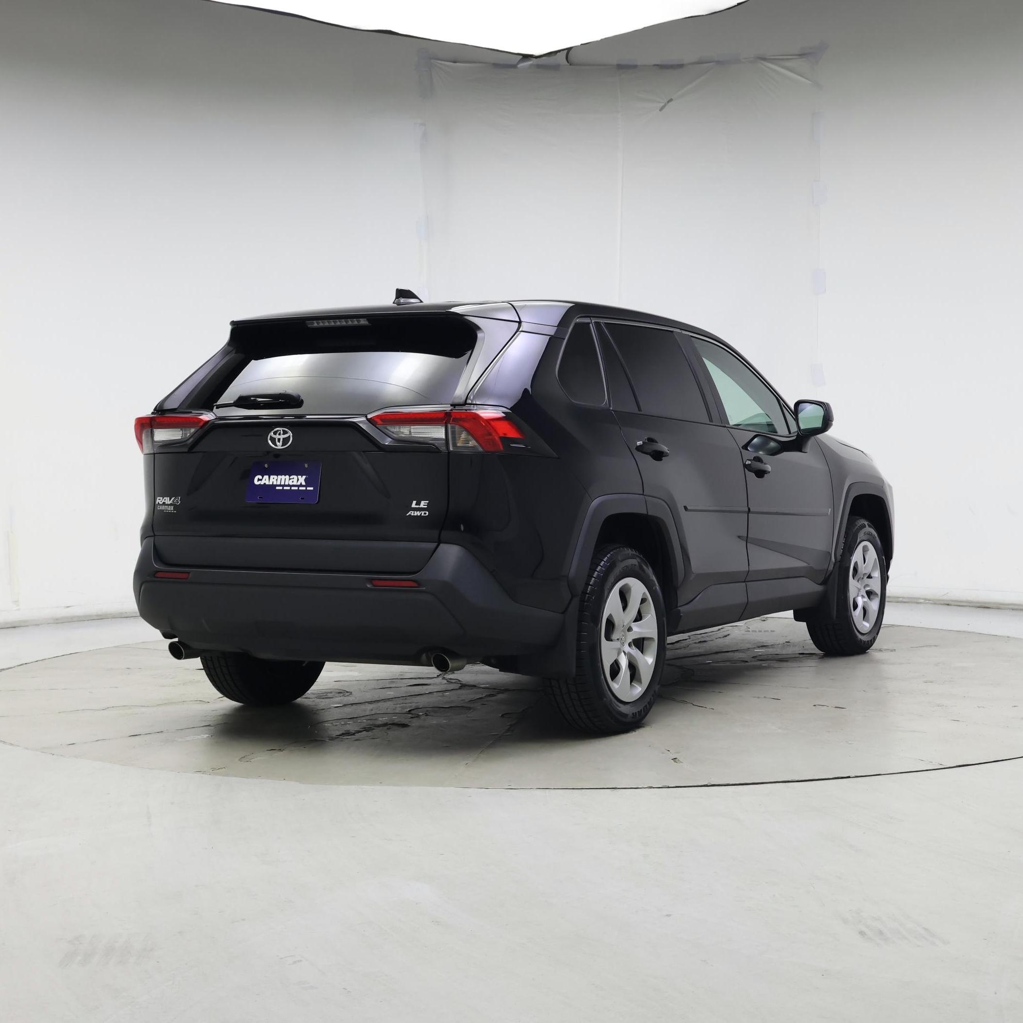 Thumbnail: 2022 Toyota RAV4 - 8