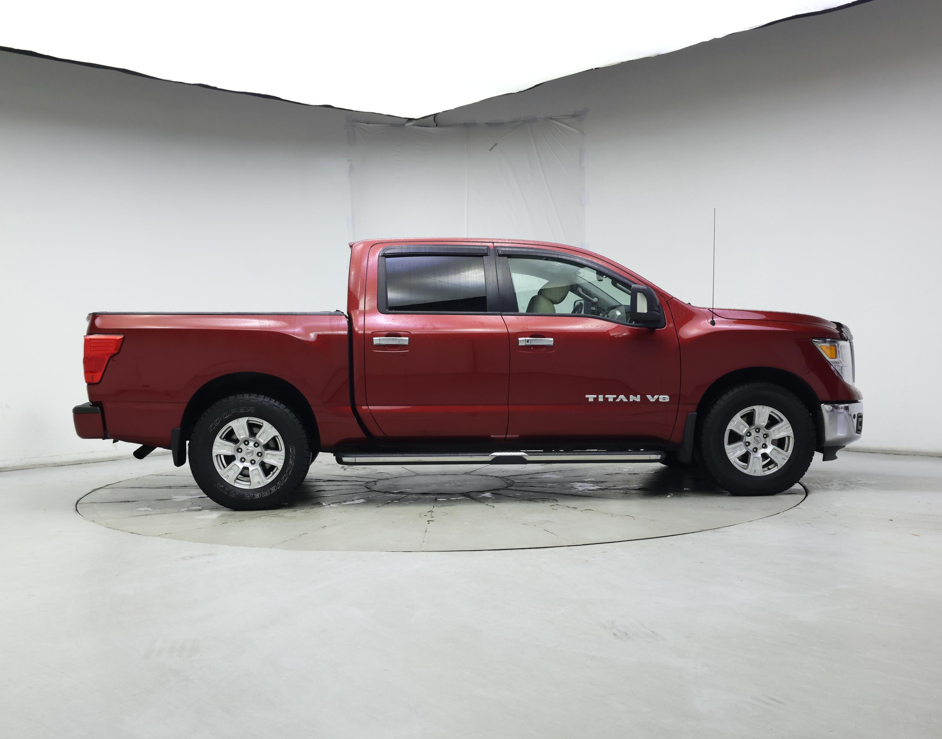 Thumbnail: 2018 Nissan Titan - 7