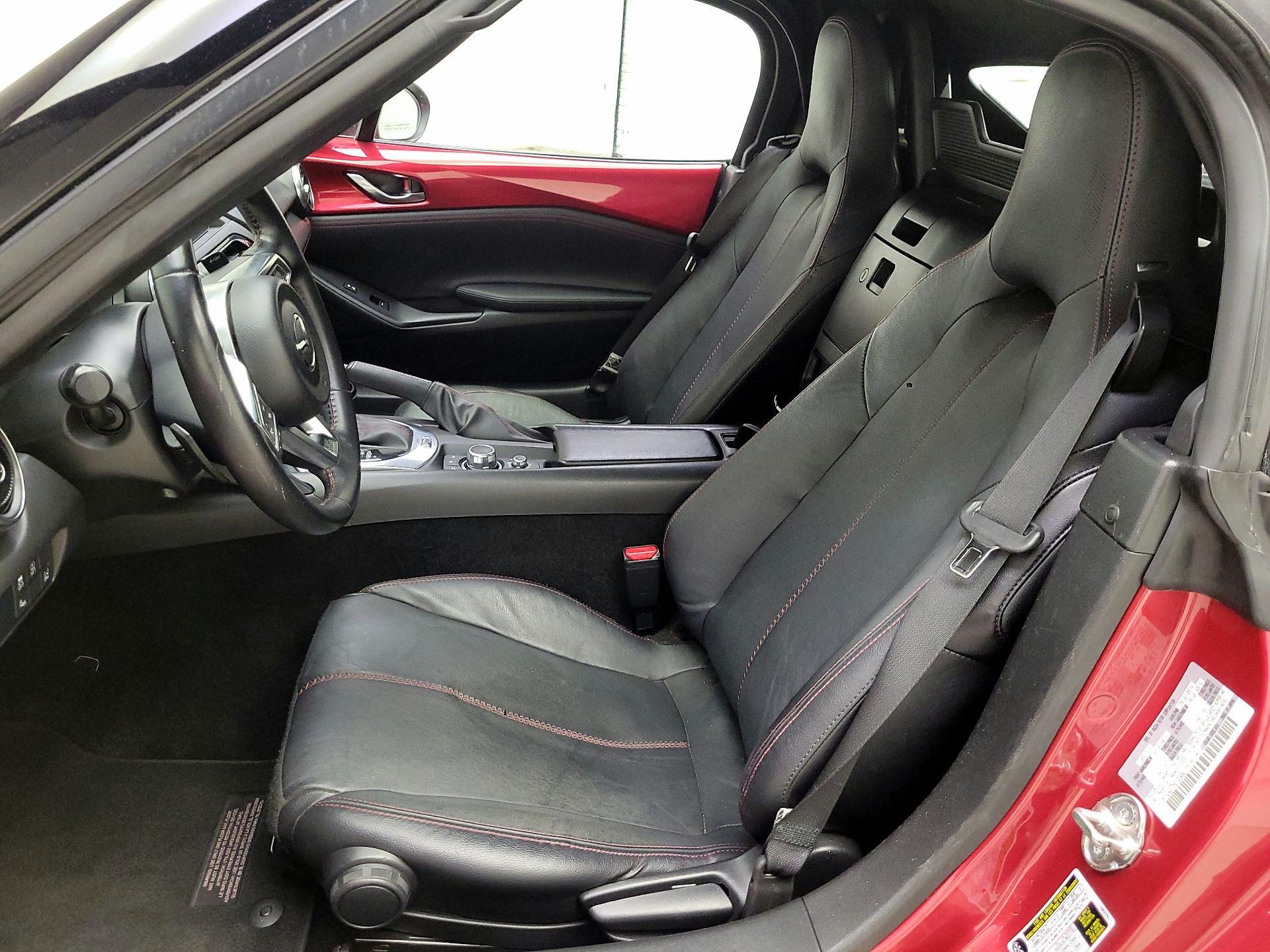 Thumbnail: 2017 Mazda MX-5 Miata - 11