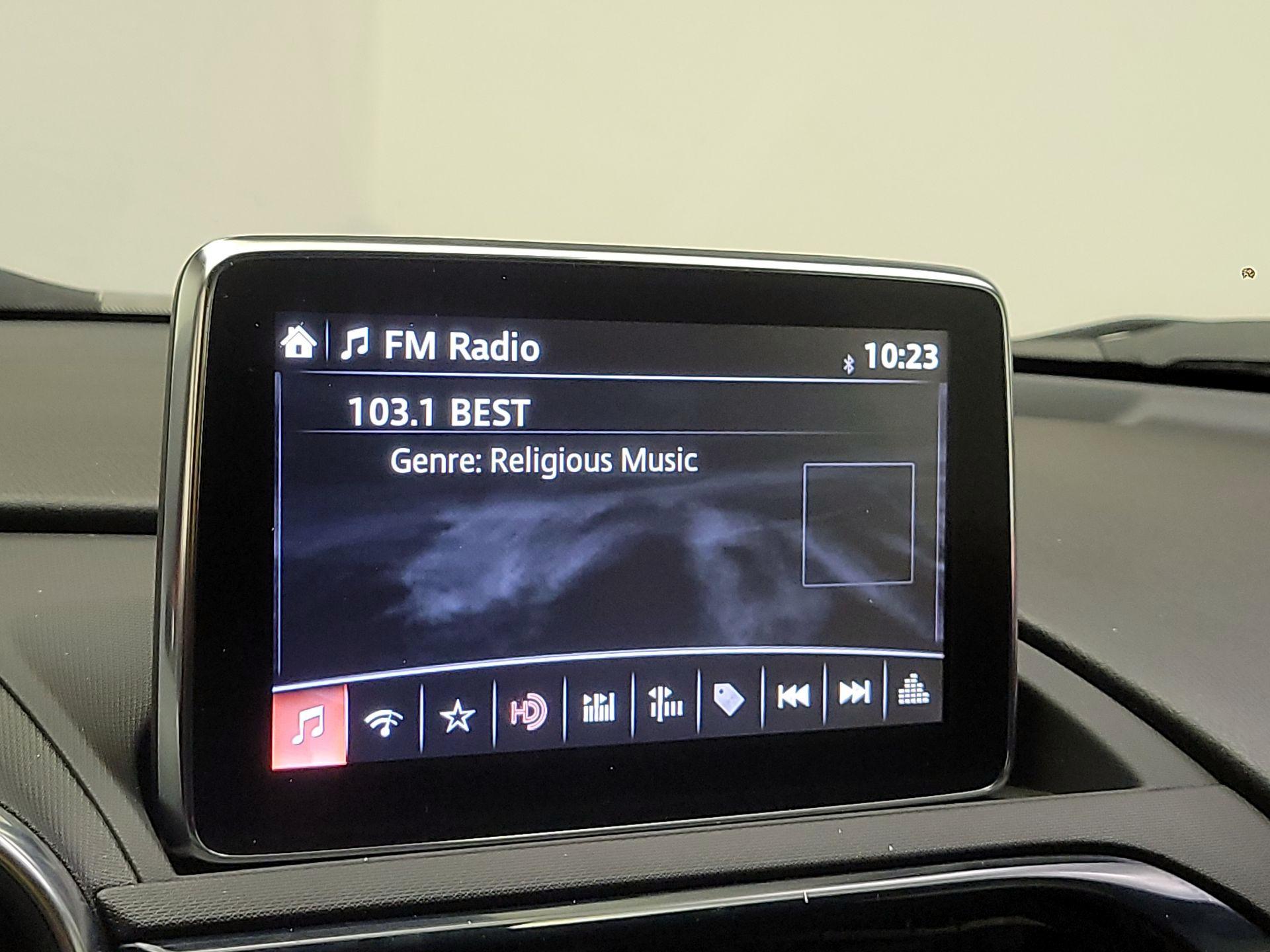 Thumbnail: 2017 Mazda MX-5 Miata - 15