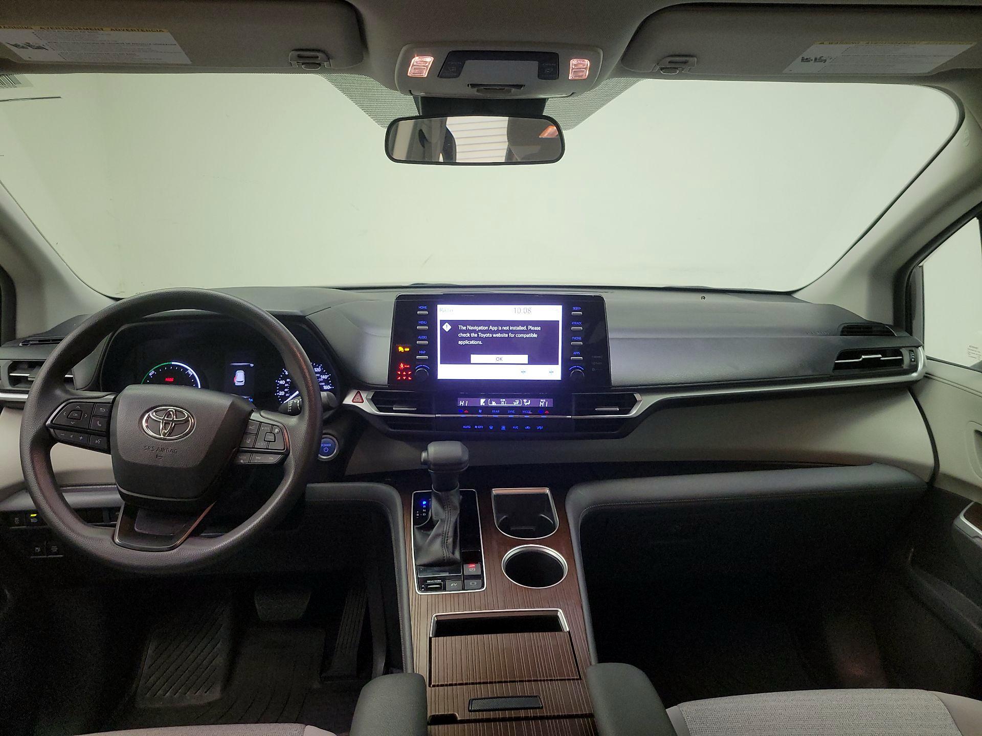 Thumbnail: 2023 Toyota Sienna - 9