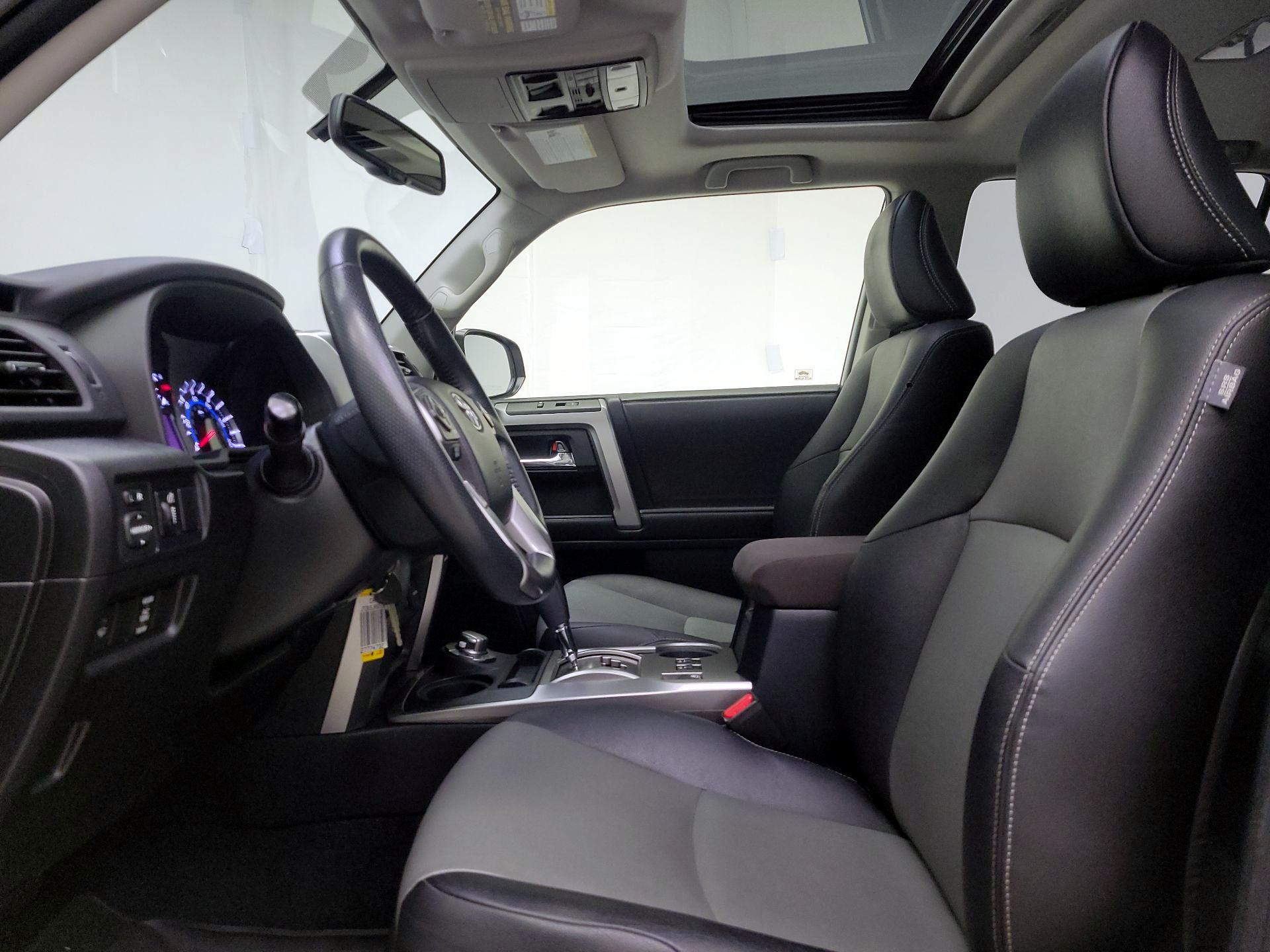 Thumbnail: 2016 Toyota 4Runner - 11