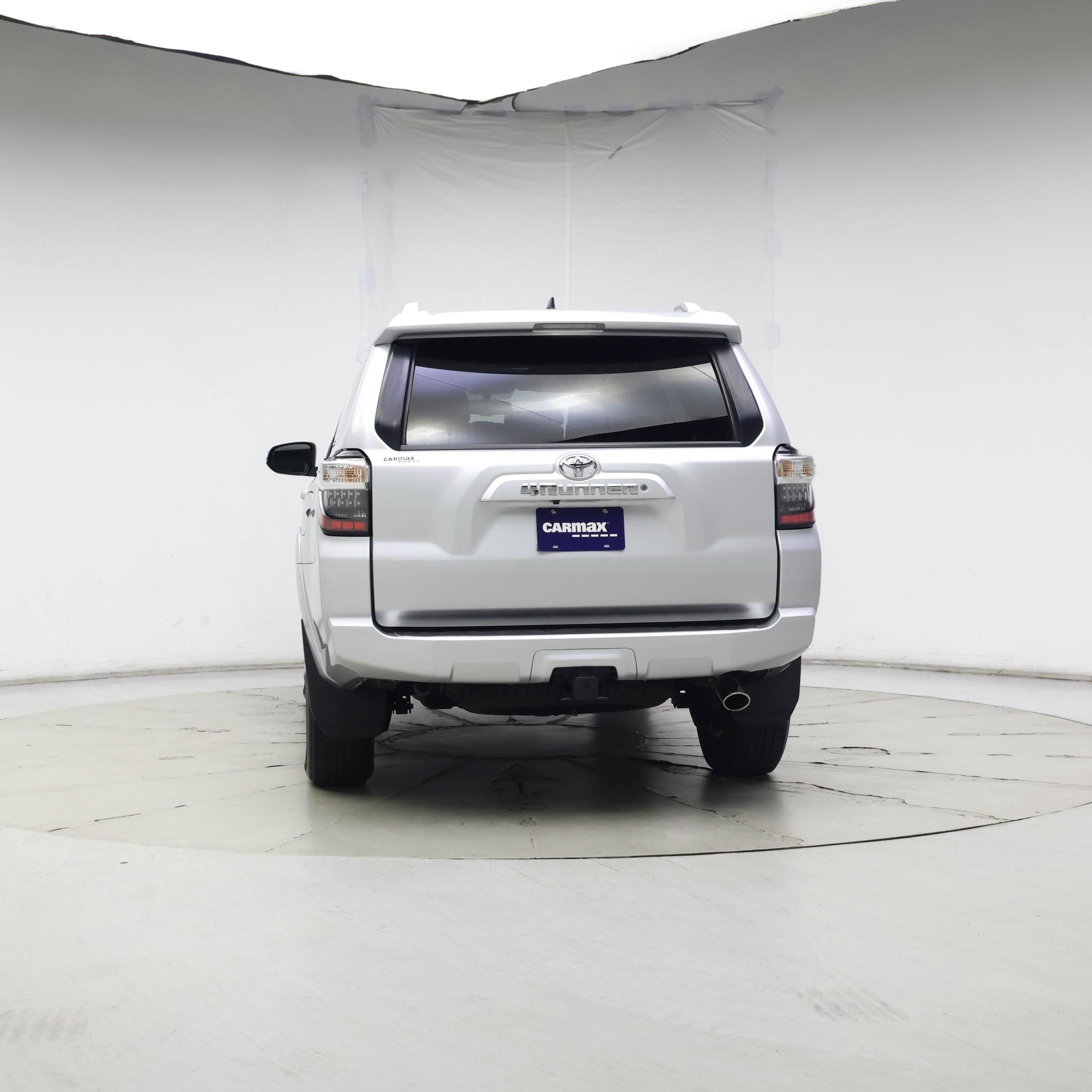 Thumbnail: 2016 Toyota 4Runner - 6