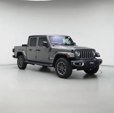 Gray 2022 Jeep Gladiator Overland
