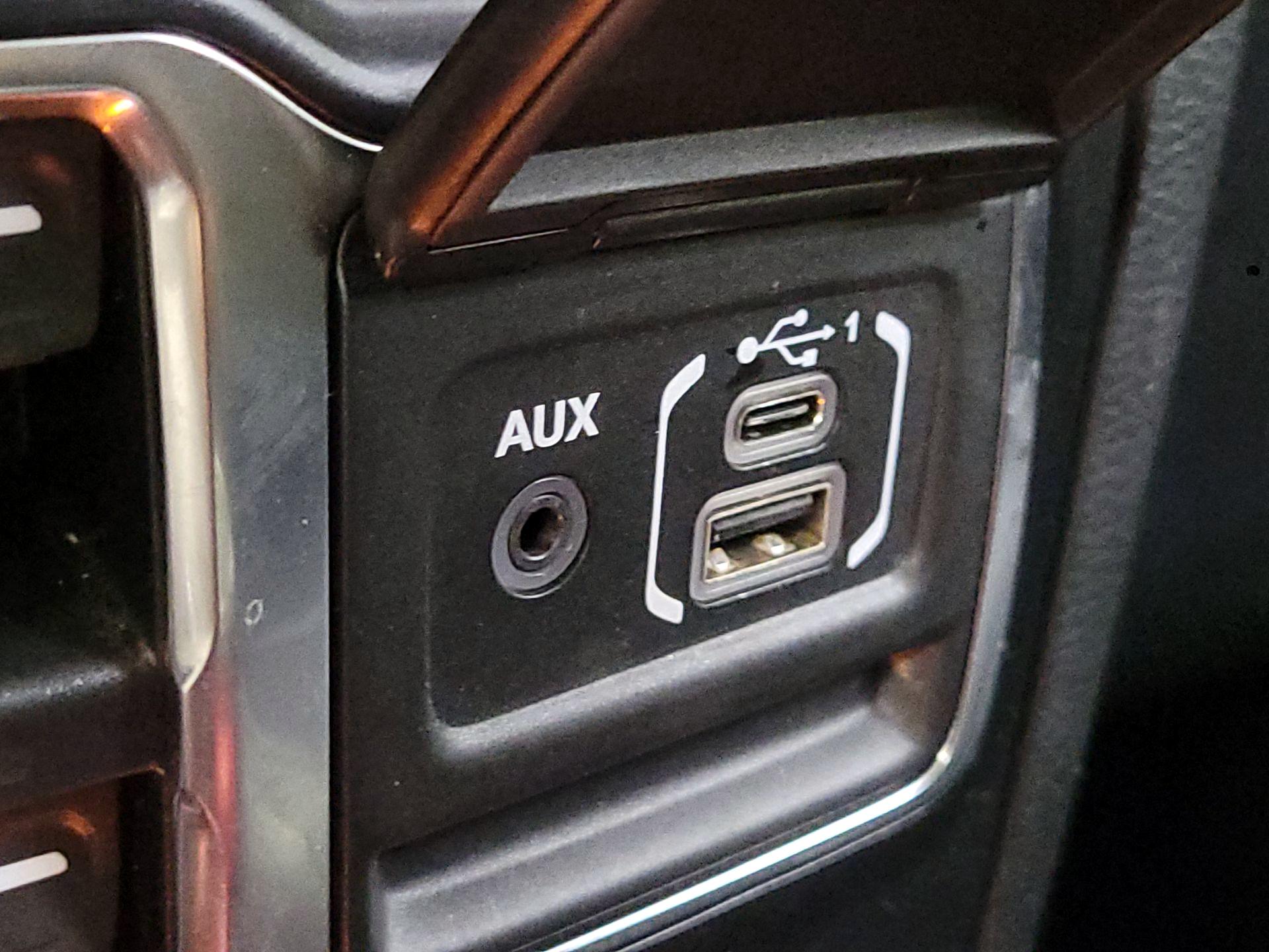 Thumbnail: 2022 Jeep Gladiator - 19